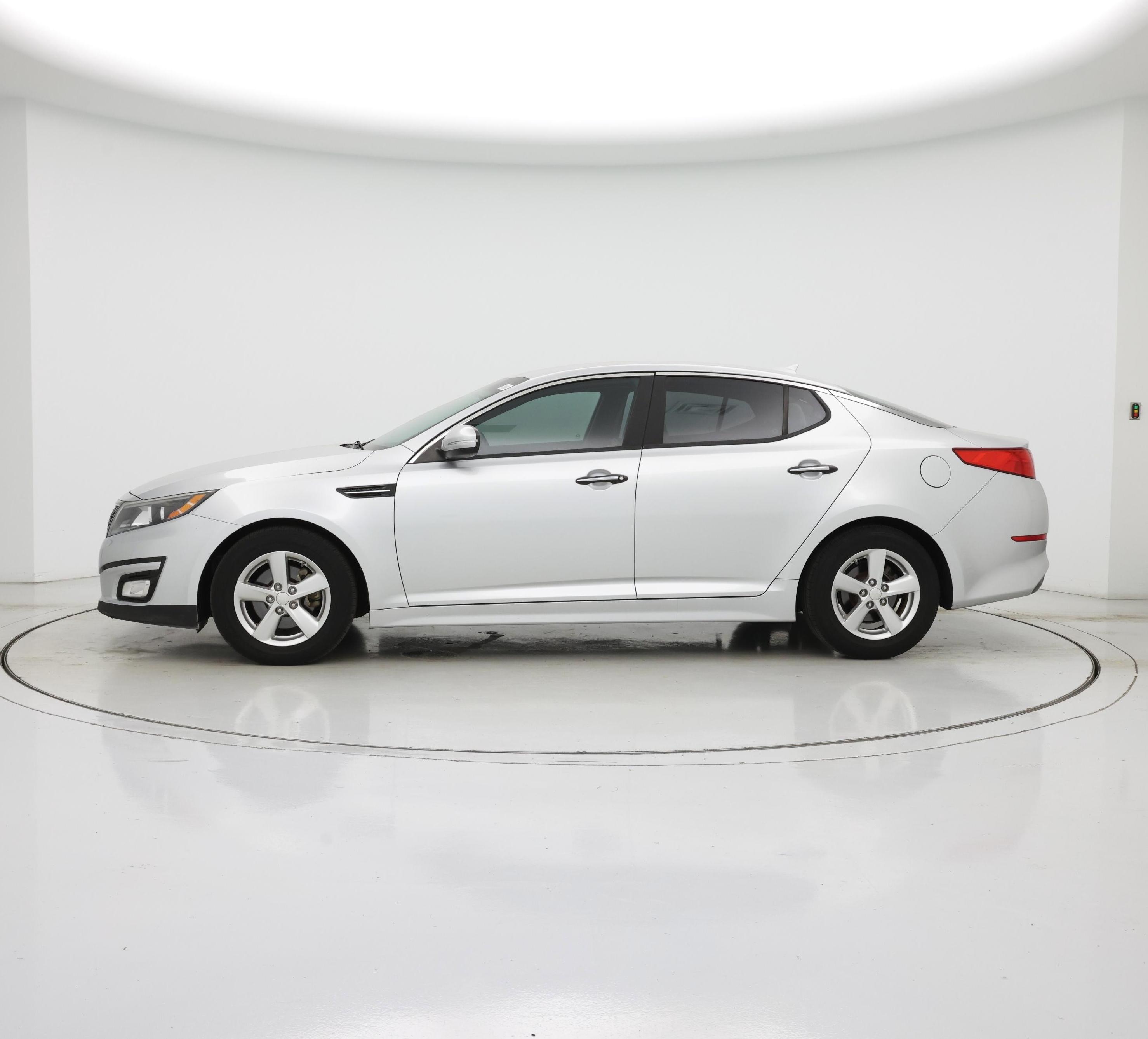 Thumbnail: 2015 Kia Optima - 3