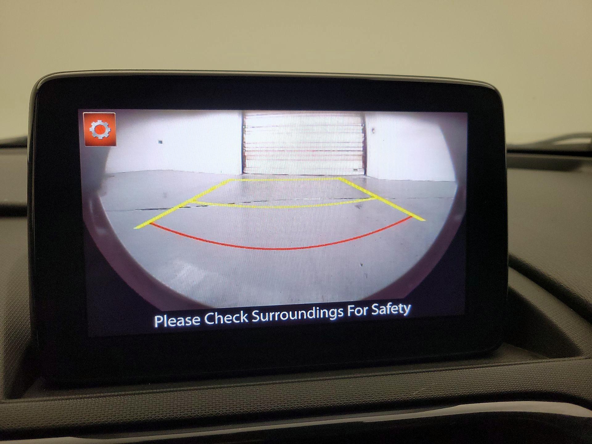 Thumbnail: 2021 Mazda MX-5 Miata - 14