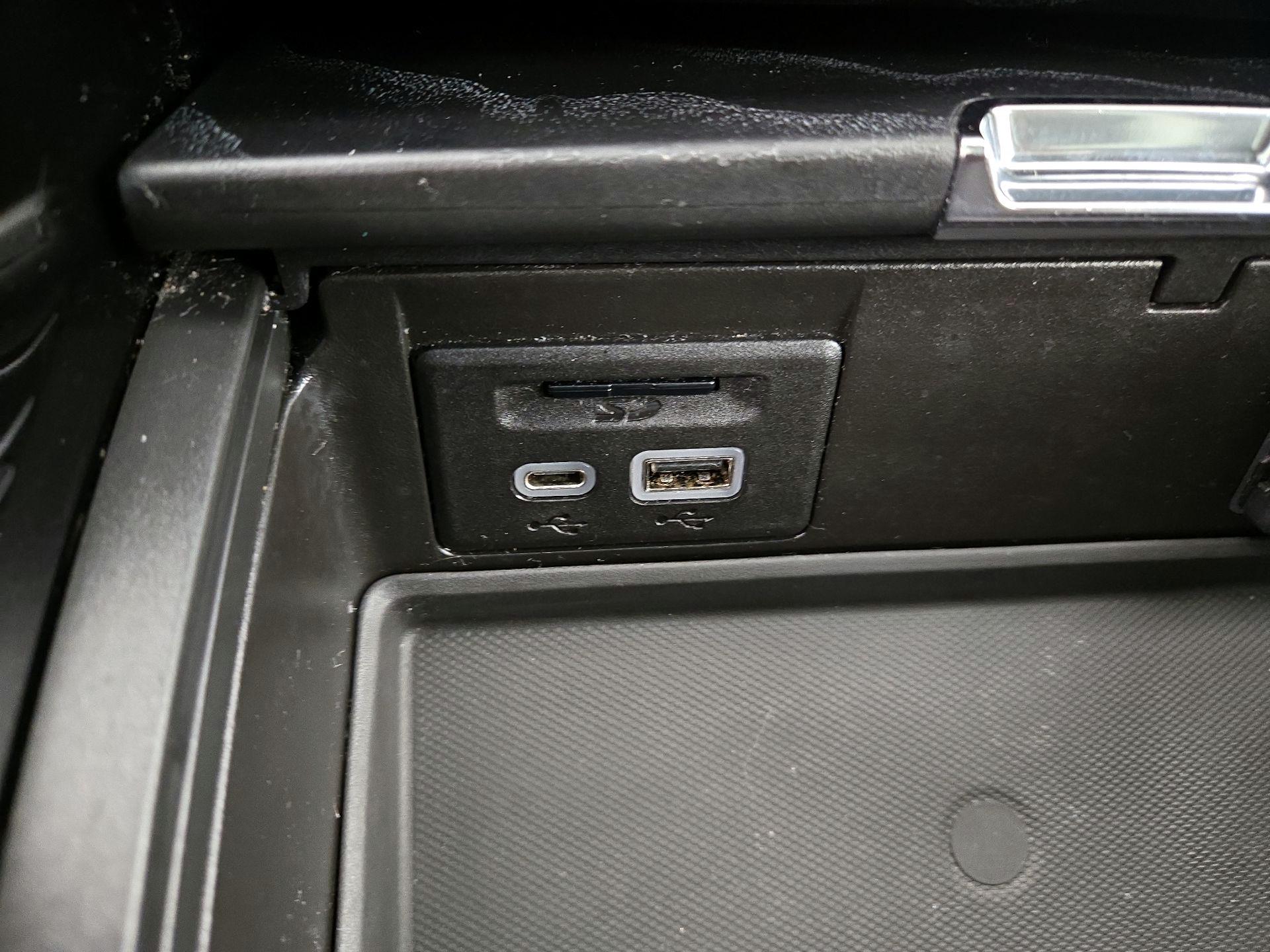 Thumbnail: 2021 GMC Yukon - 19