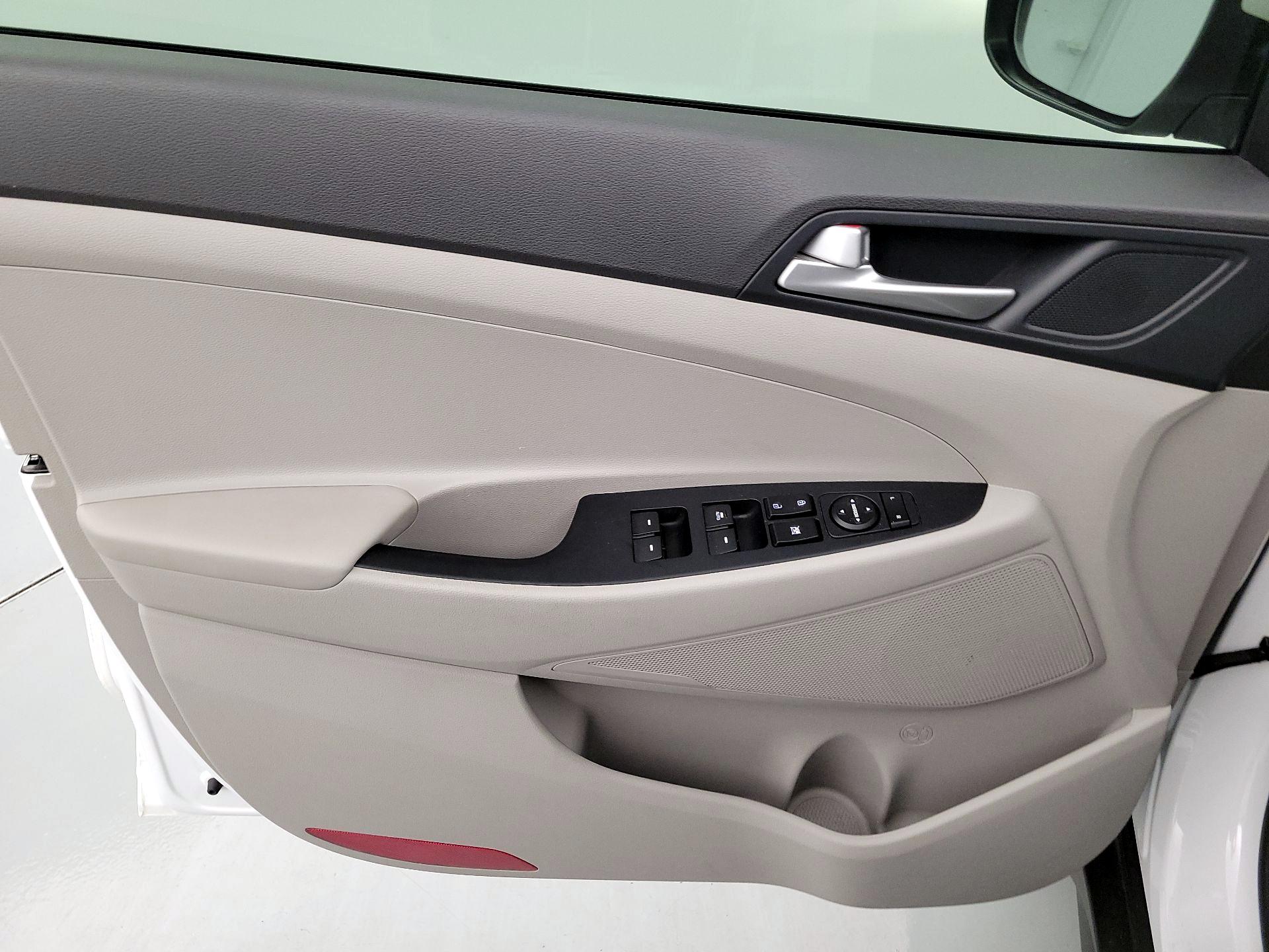 Thumbnail: 2021 Hyundai Tucson - 12