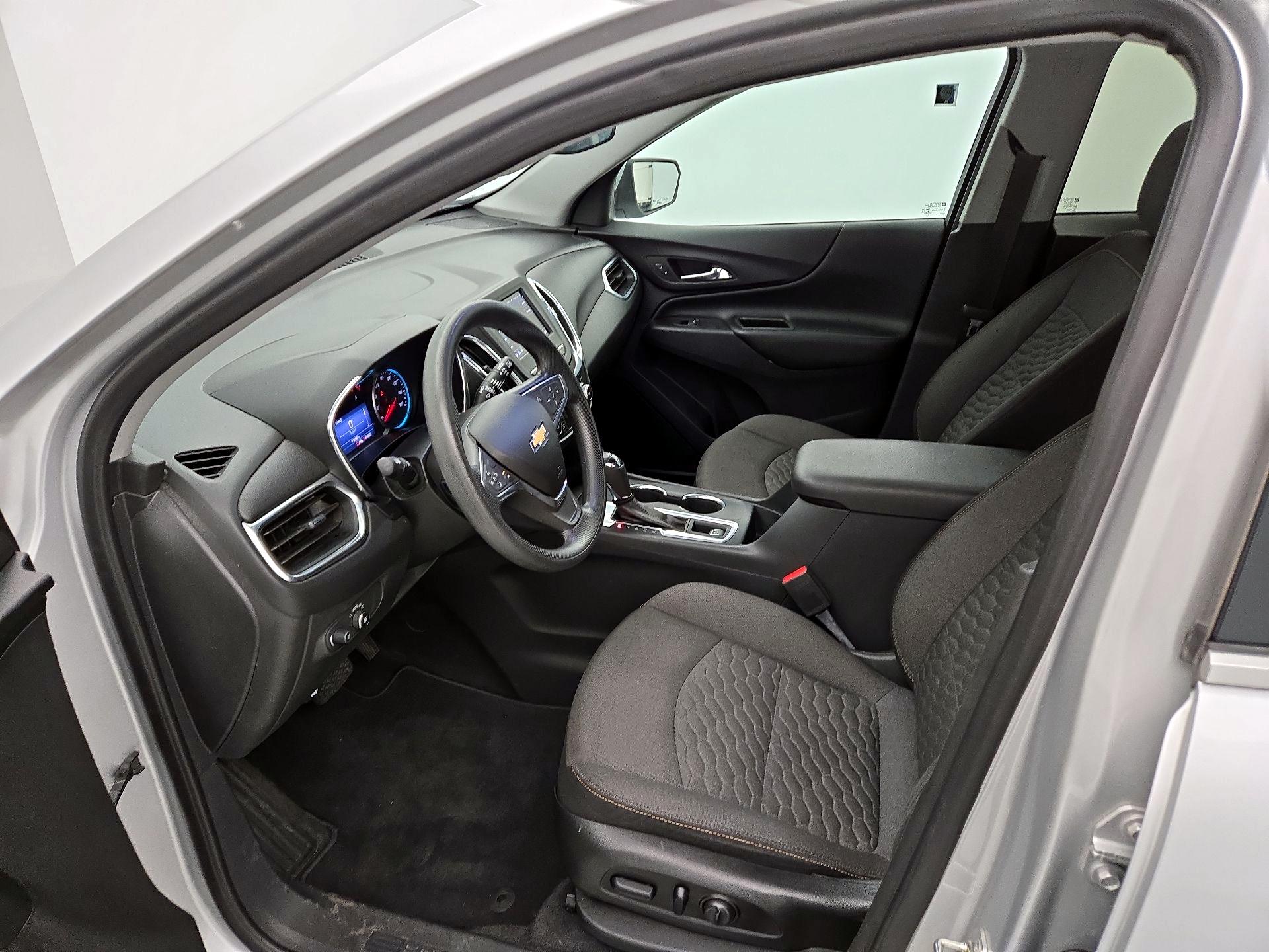 Thumbnail: 2020 Chevrolet Equinox - 11