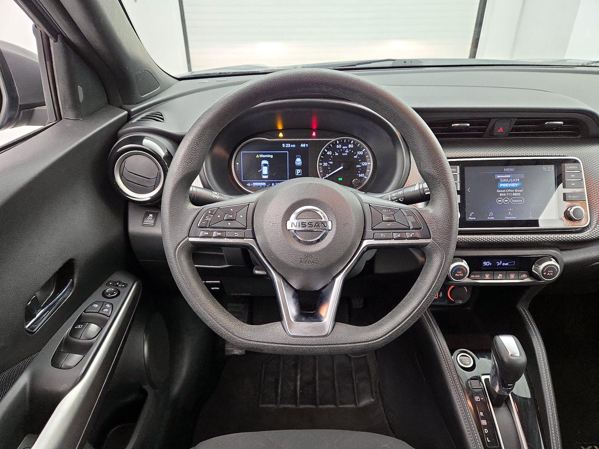 Thumbnail: 2019 Nissan Kicks - 10