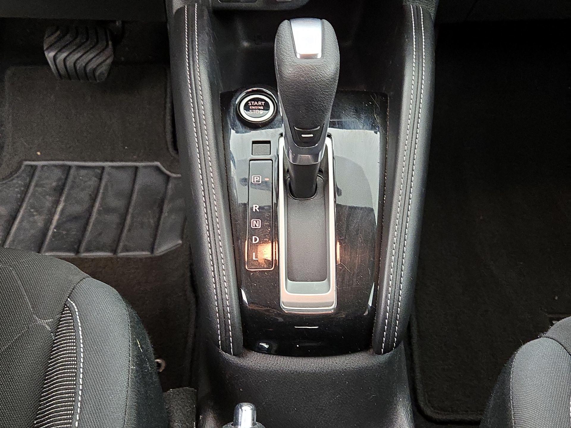 Thumbnail: 2019 Nissan Kicks - 17