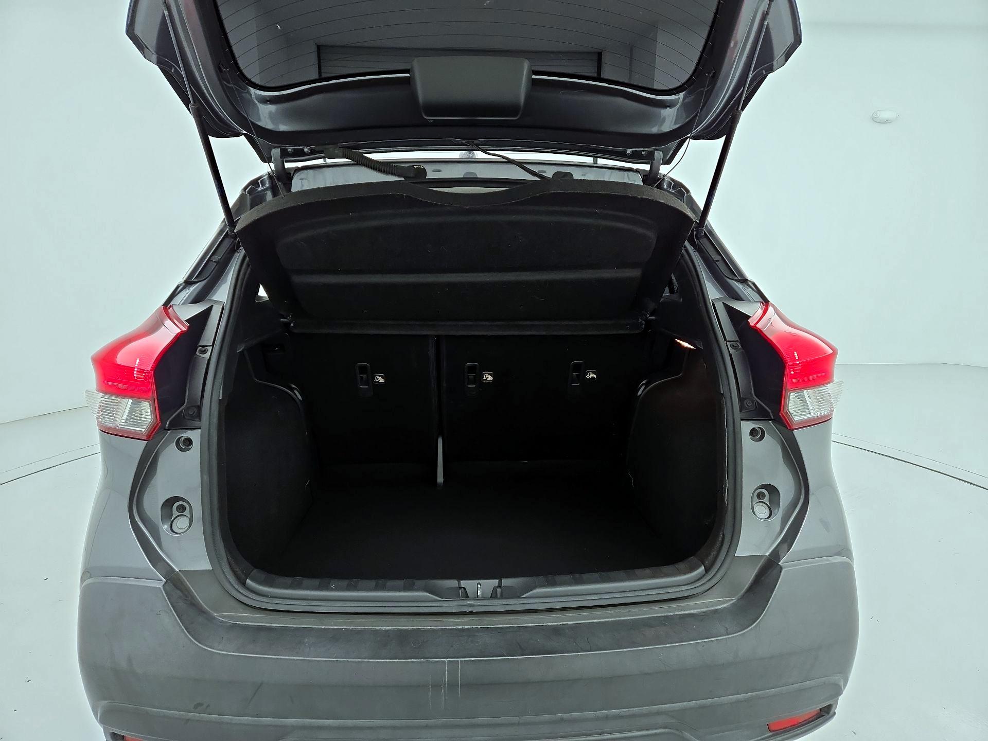 Thumbnail: 2019 Nissan Kicks - 20