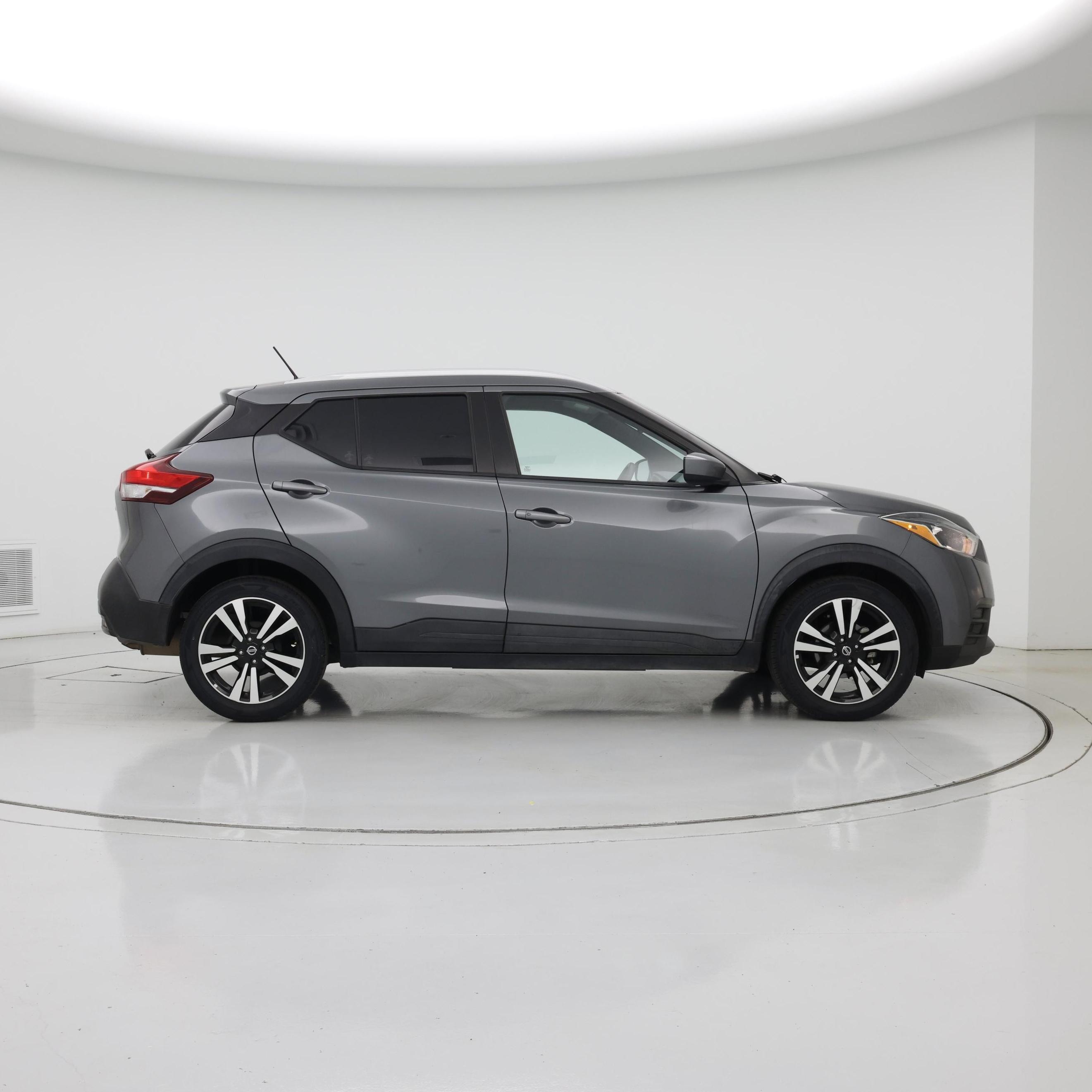 Thumbnail: 2019 Nissan Kicks - 7