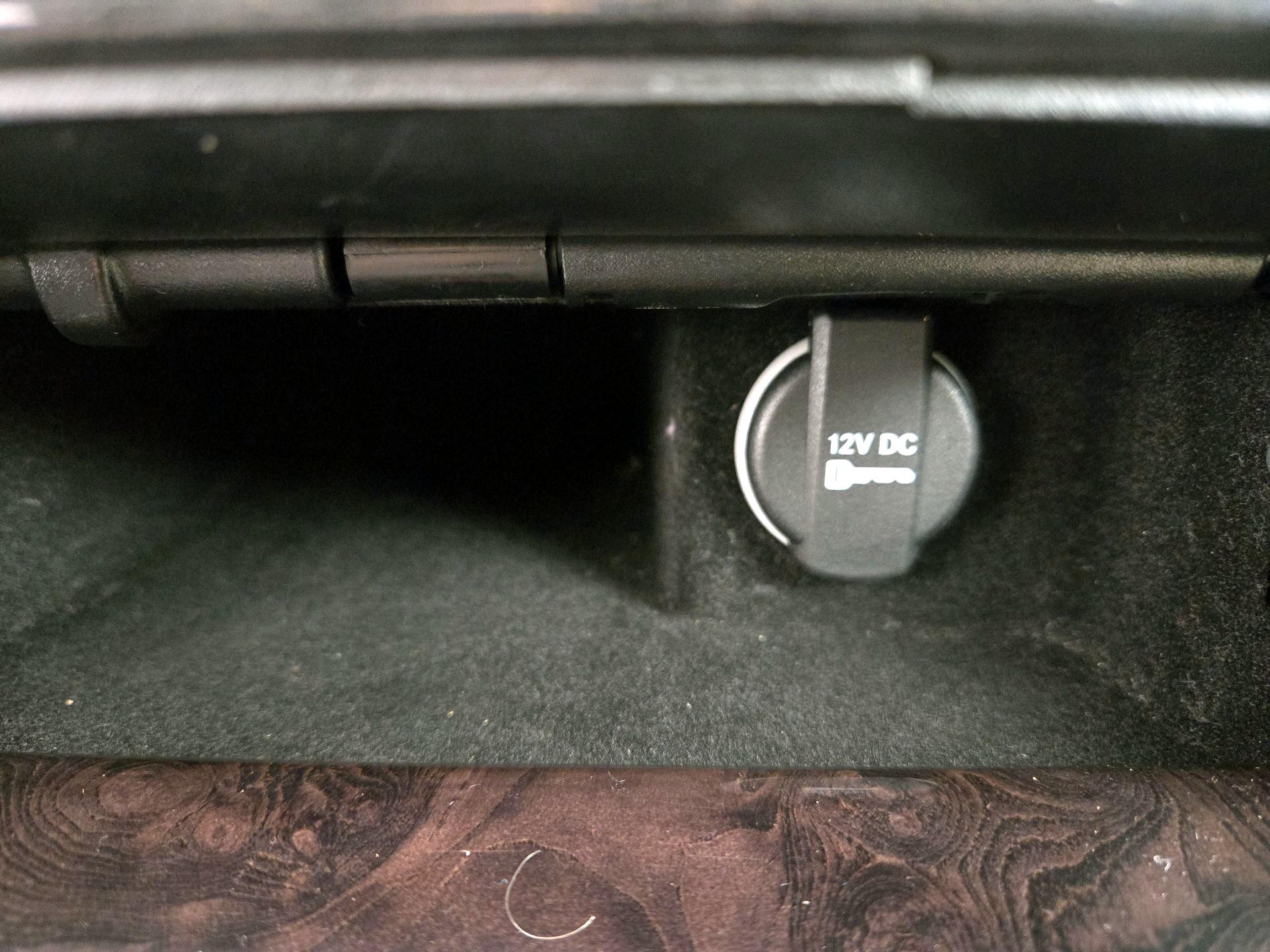 Thumbnail: 2018 Chrysler 300 - 19