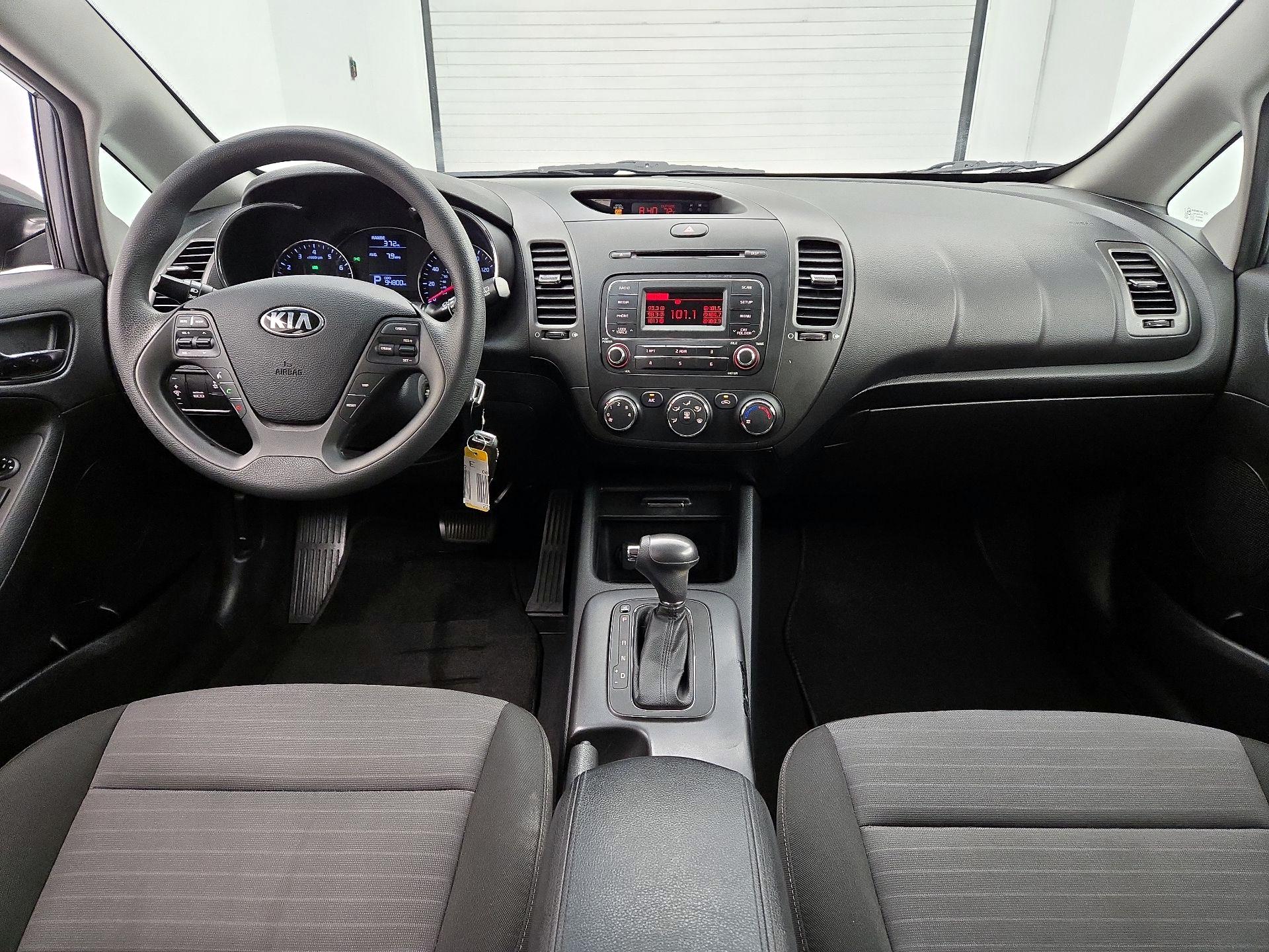 Thumbnail: 2016 Kia Forte - 9