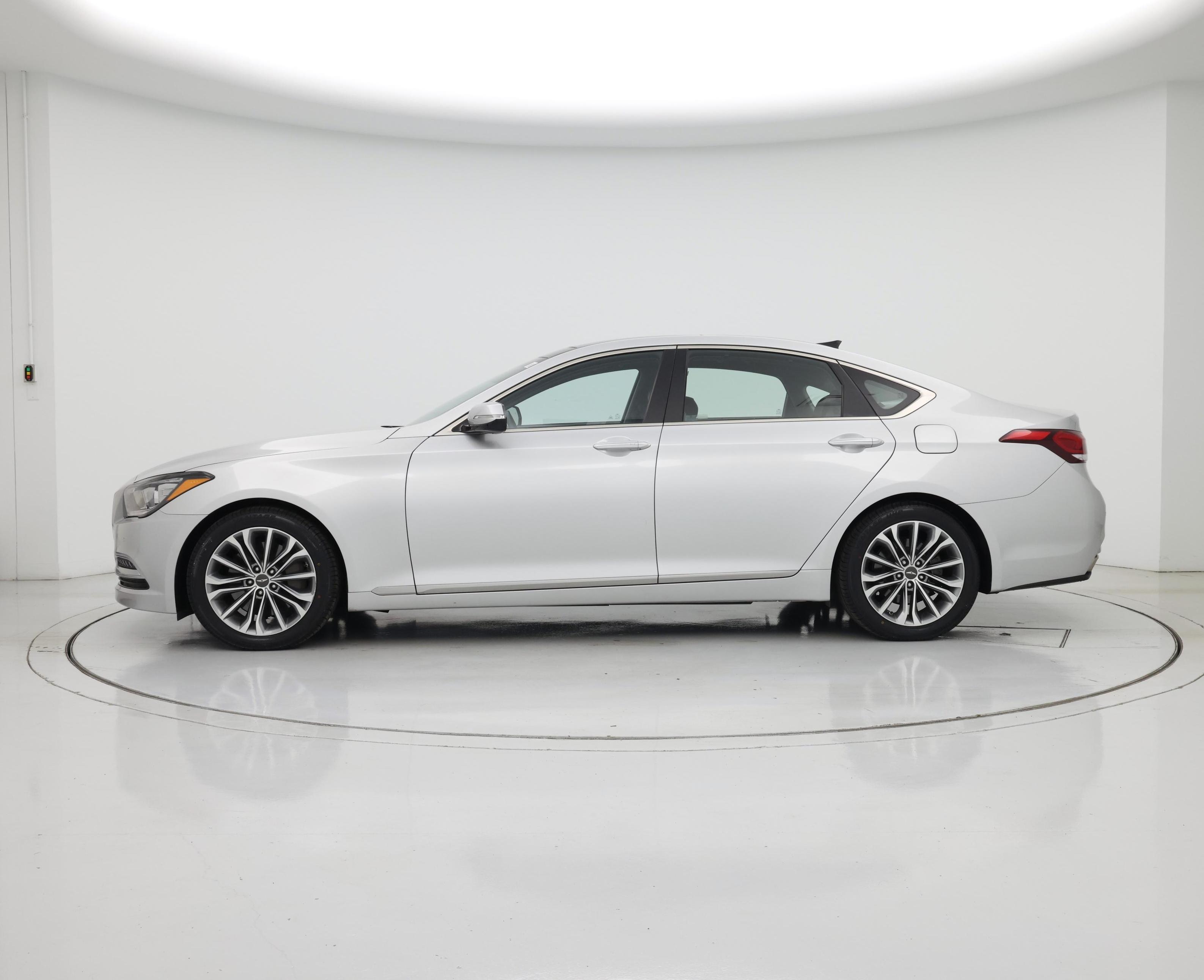 Thumbnail: 2017 Genesis G80 - 3