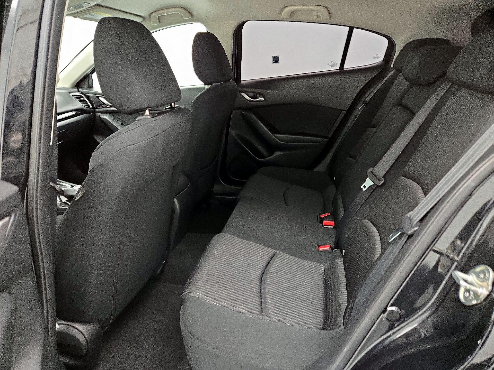 Thumbnail: 2016 Mazda Mazda3 - 19