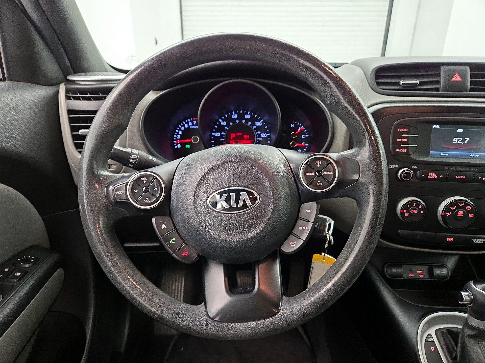 Thumbnail: 2016 Kia Soul - 10