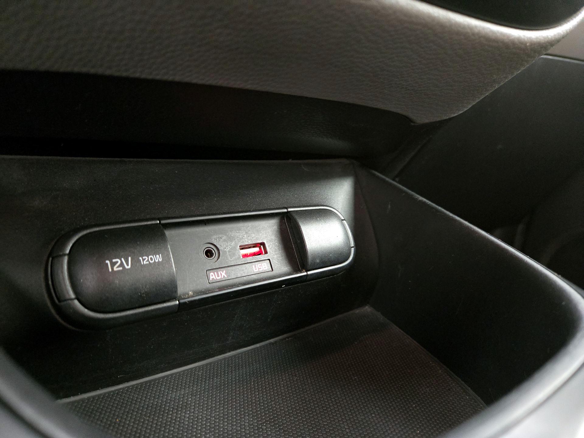 Thumbnail: 2016 Kia Soul - 18
