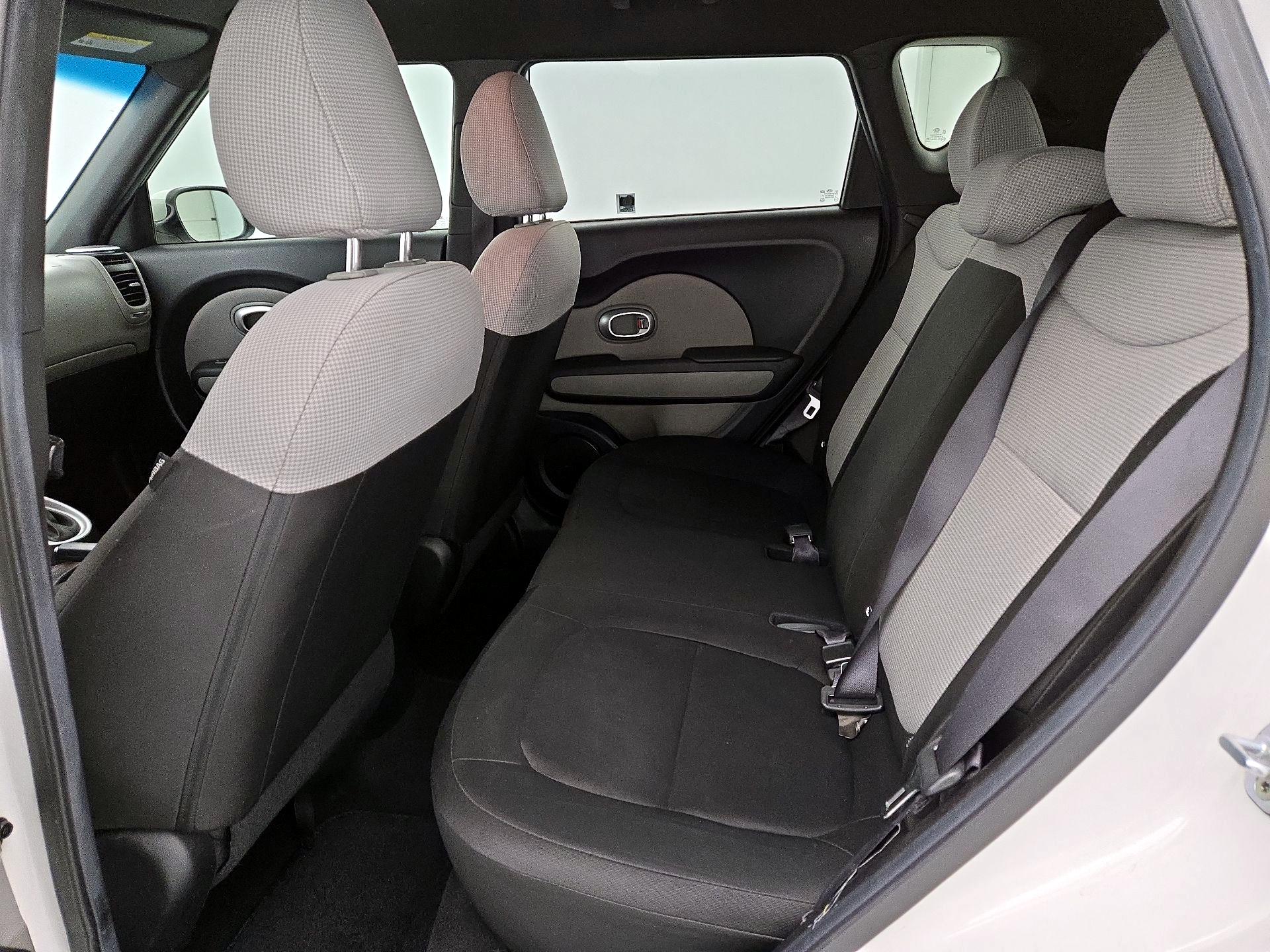Thumbnail: 2016 Kia Soul - 19