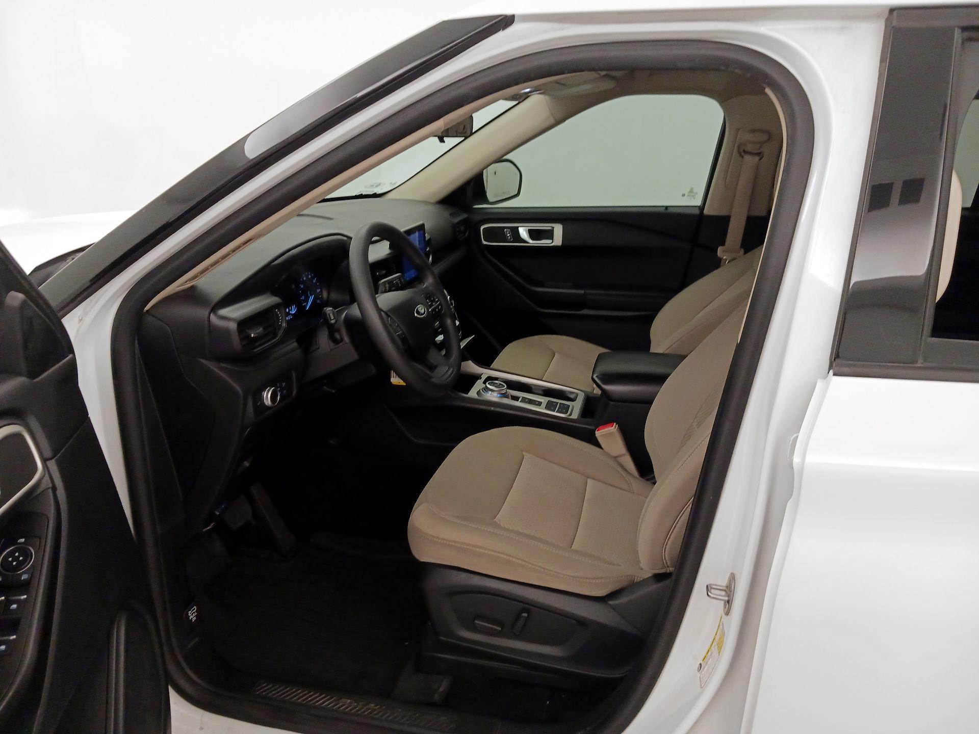 Thumbnail: 2021 Ford Explorer - 11