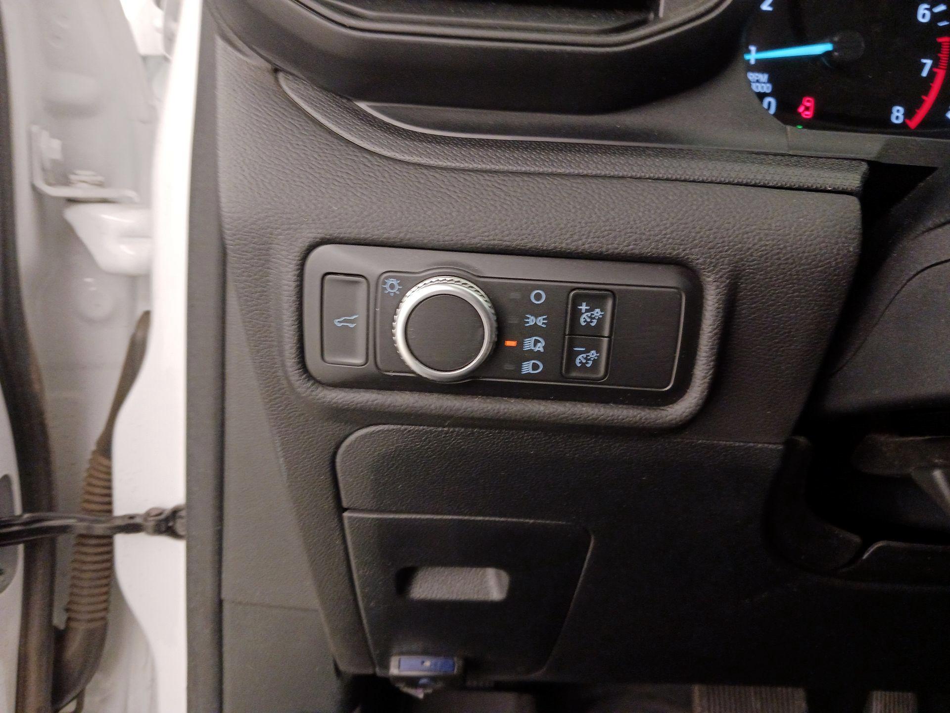 Thumbnail: 2021 Ford Explorer - 13