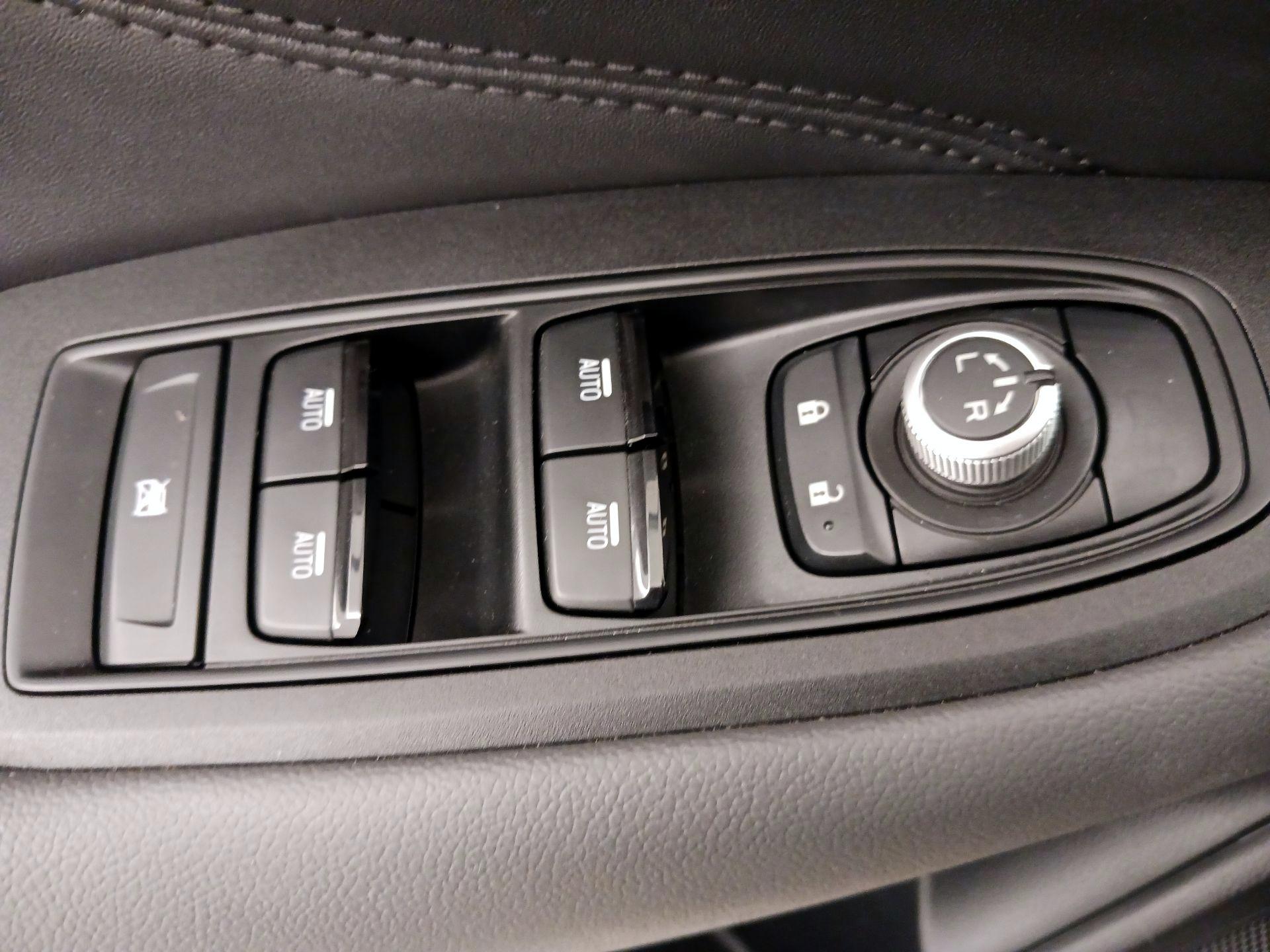 Thumbnail: 2022 Subaru Outback - 12