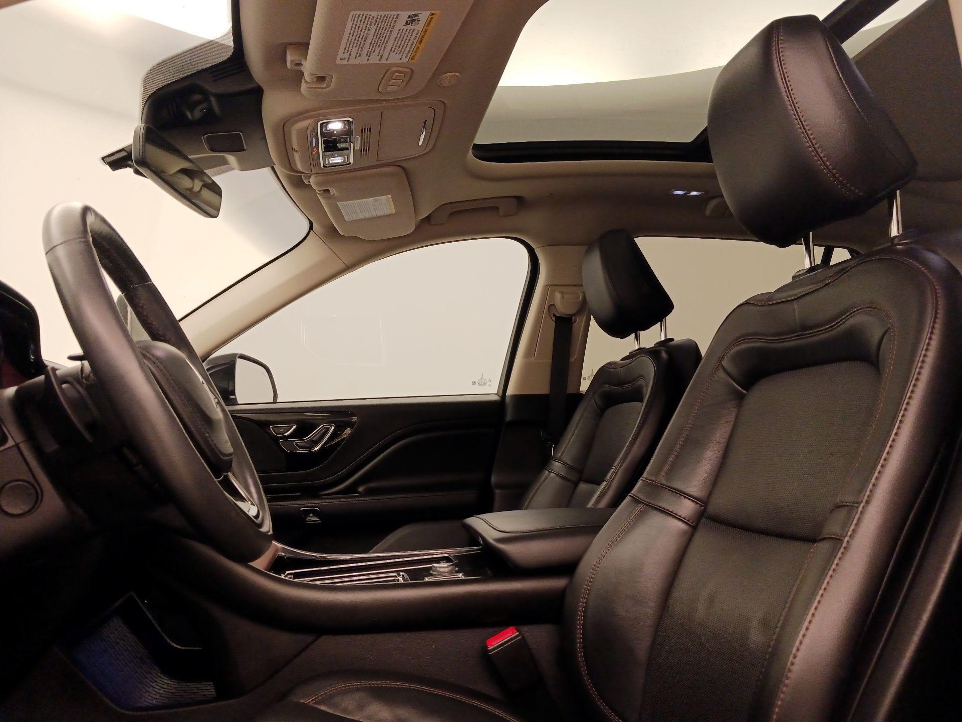 Thumbnail: 2022 Lincoln Aviator - 20