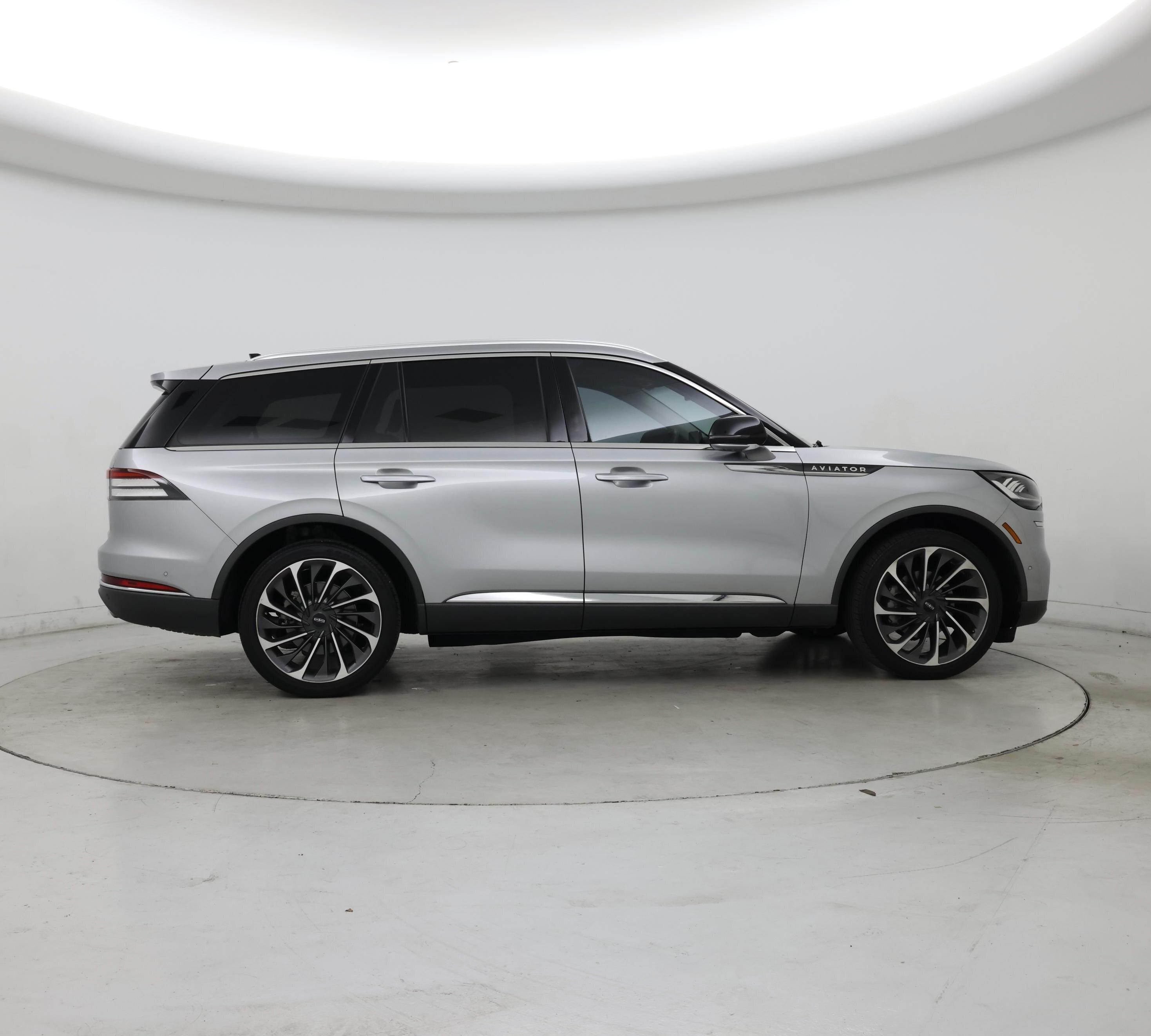 Thumbnail: 2022 Lincoln Aviator - 7
