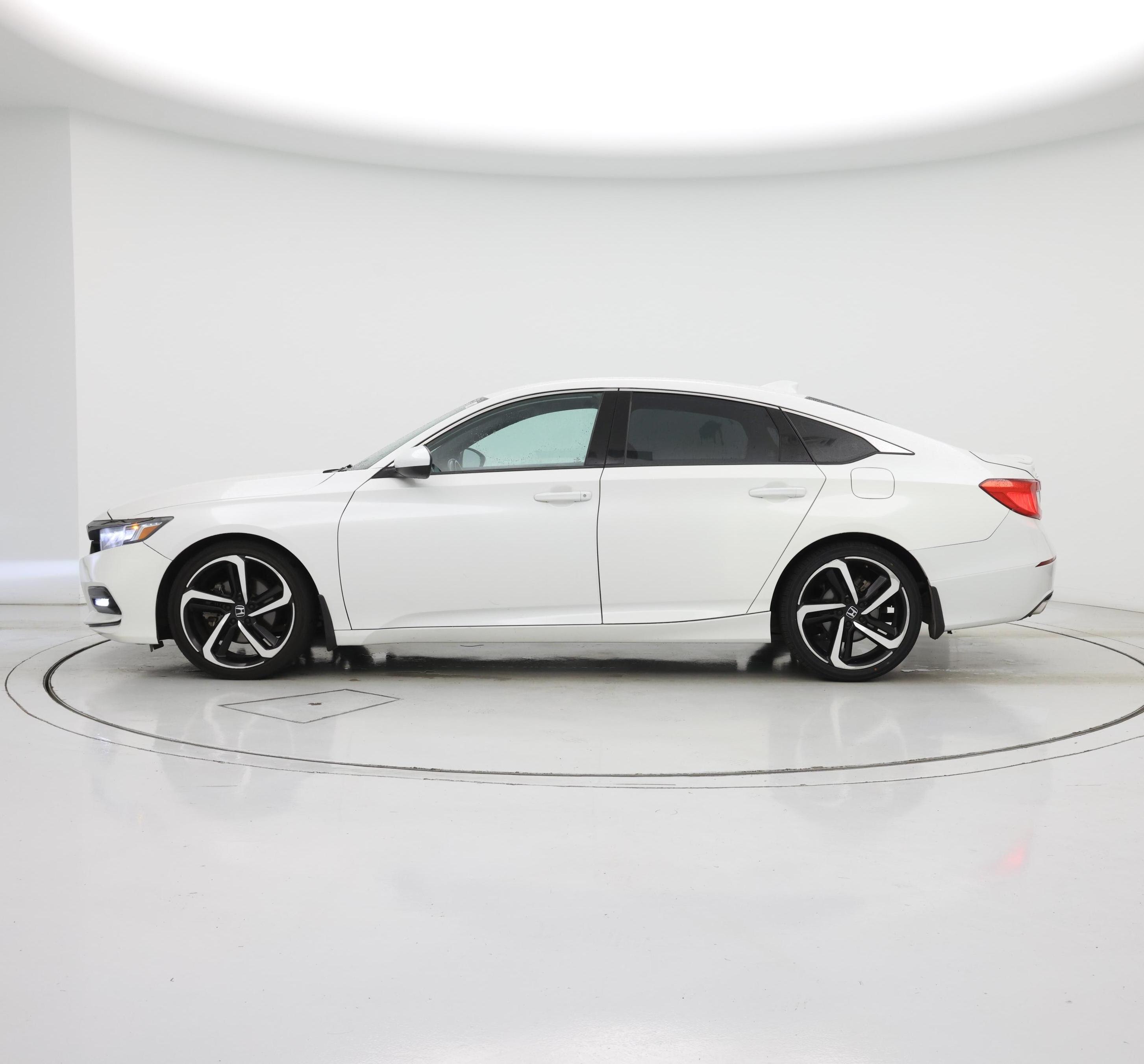 Thumbnail: 2018 Honda Accord - 3