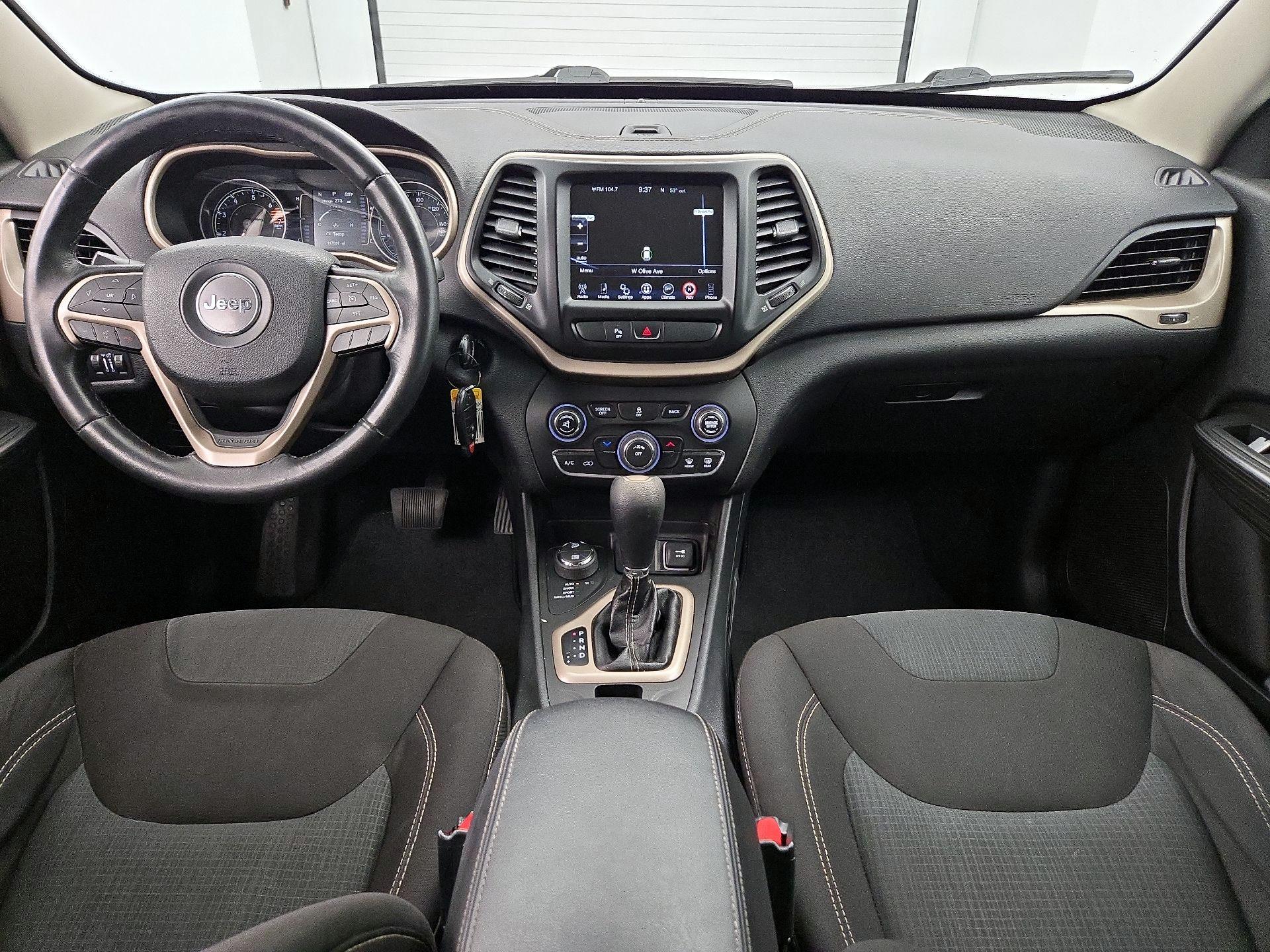 Thumbnail: 2016 Jeep Cherokee - 9