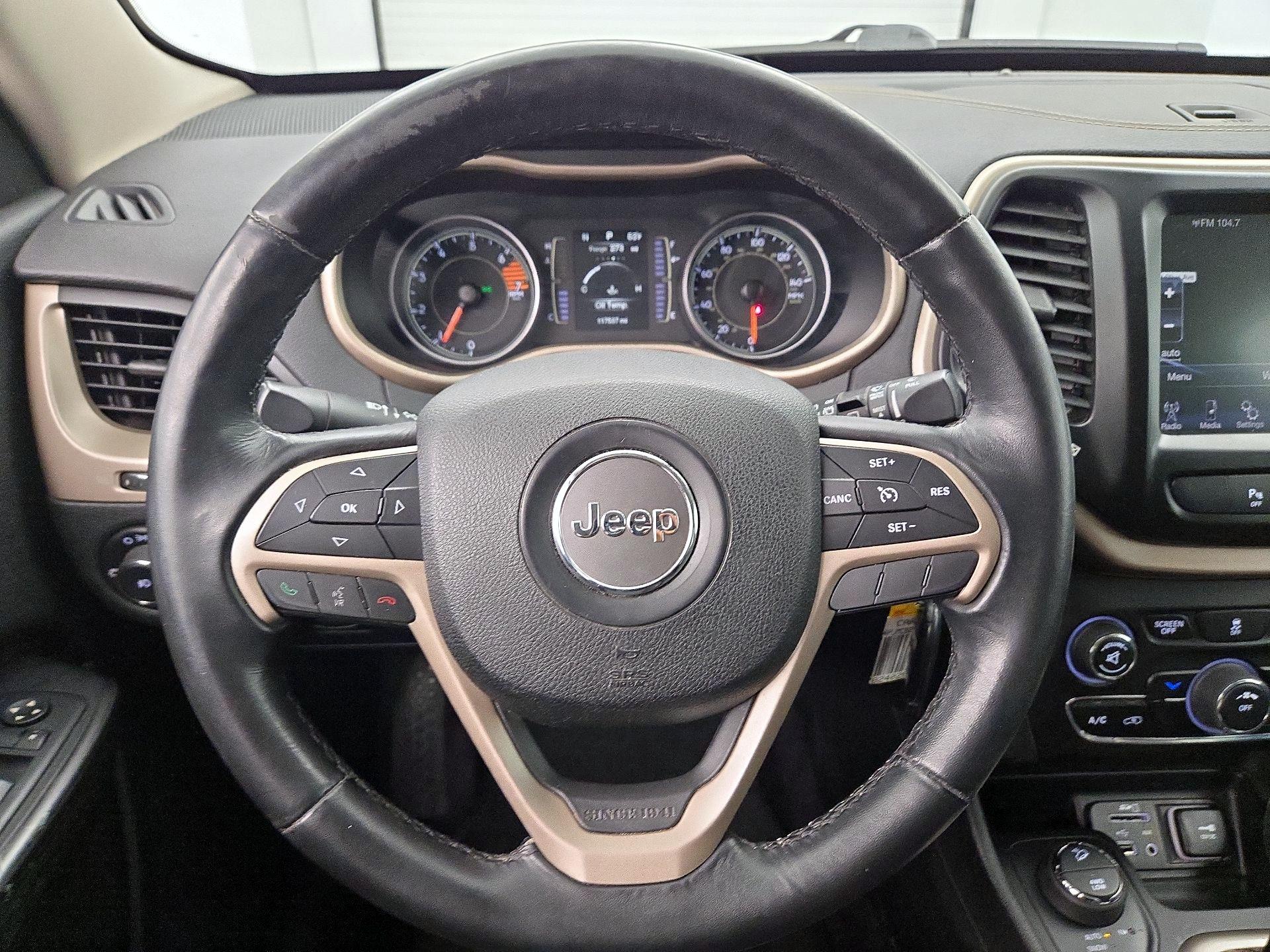 Thumbnail: 2016 Jeep Cherokee - 10