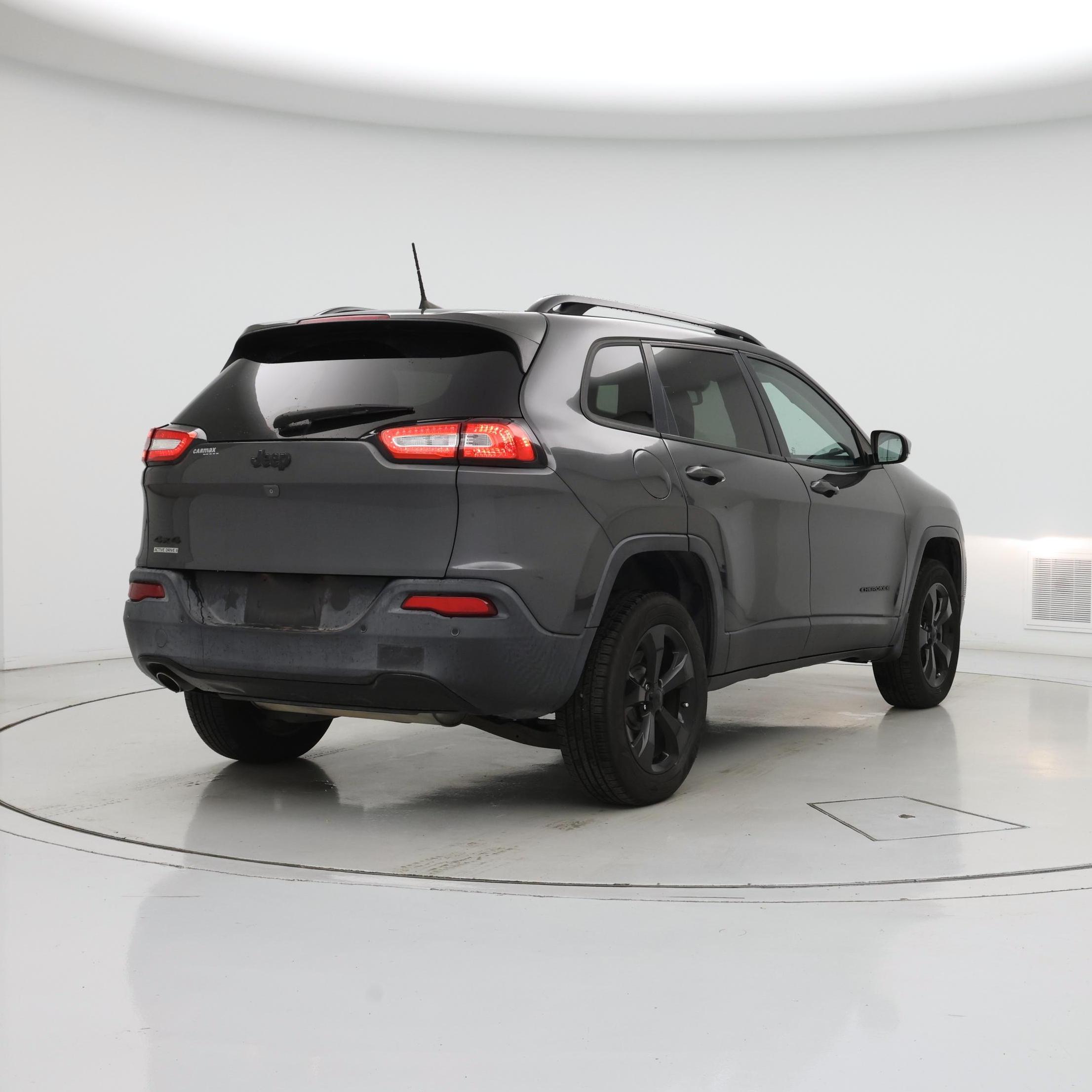 Thumbnail: 2016 Jeep Cherokee - 8