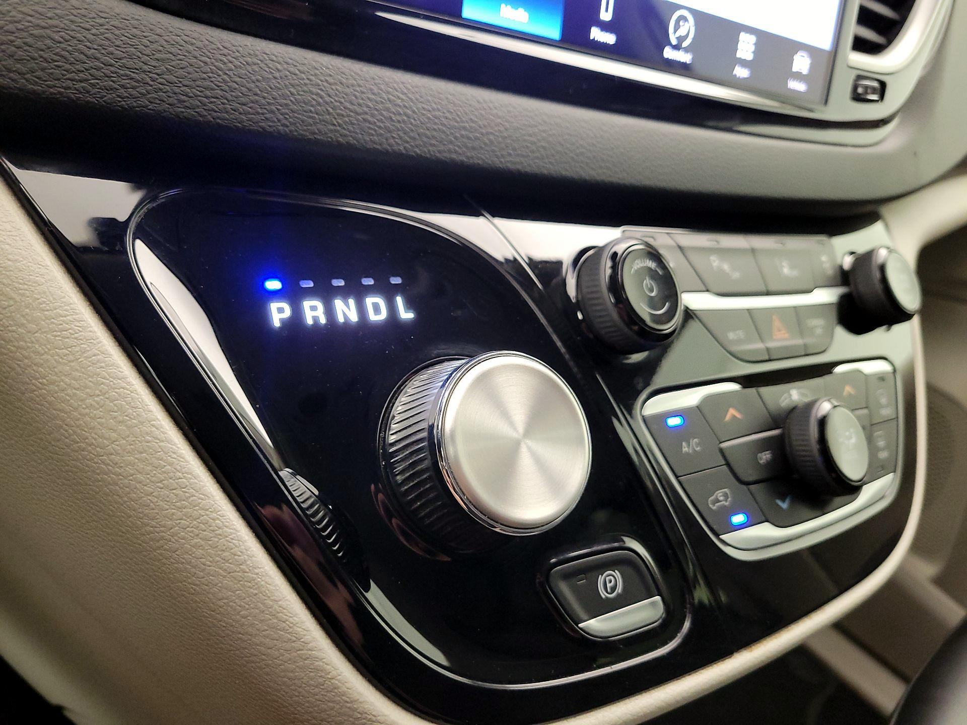 Thumbnail: 2023 Chrysler Pacifica - 15