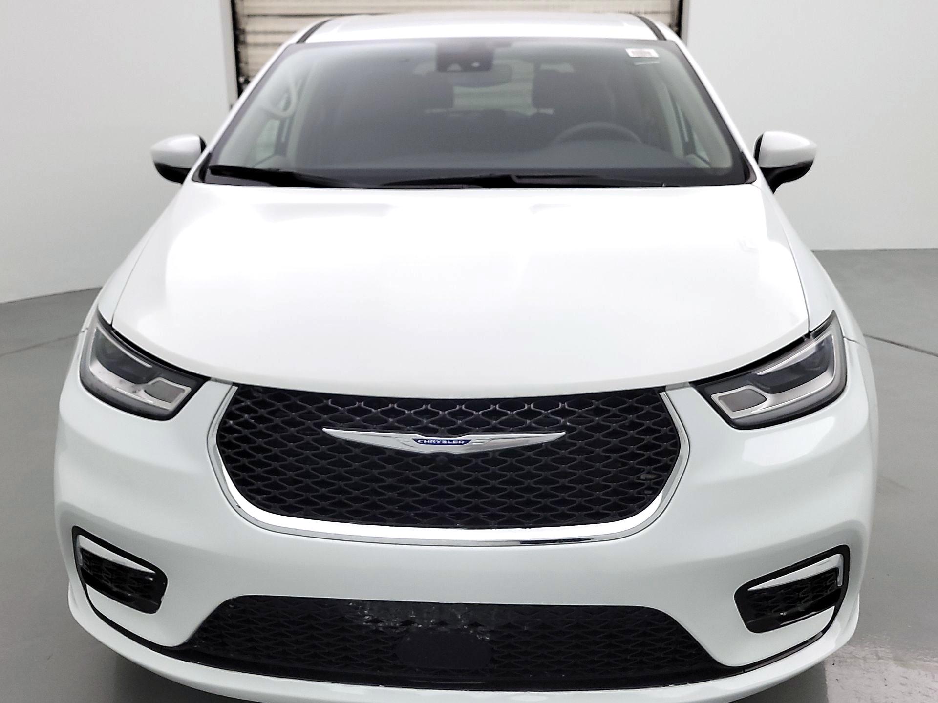 Thumbnail: 2023 Chrysler Pacifica - 2