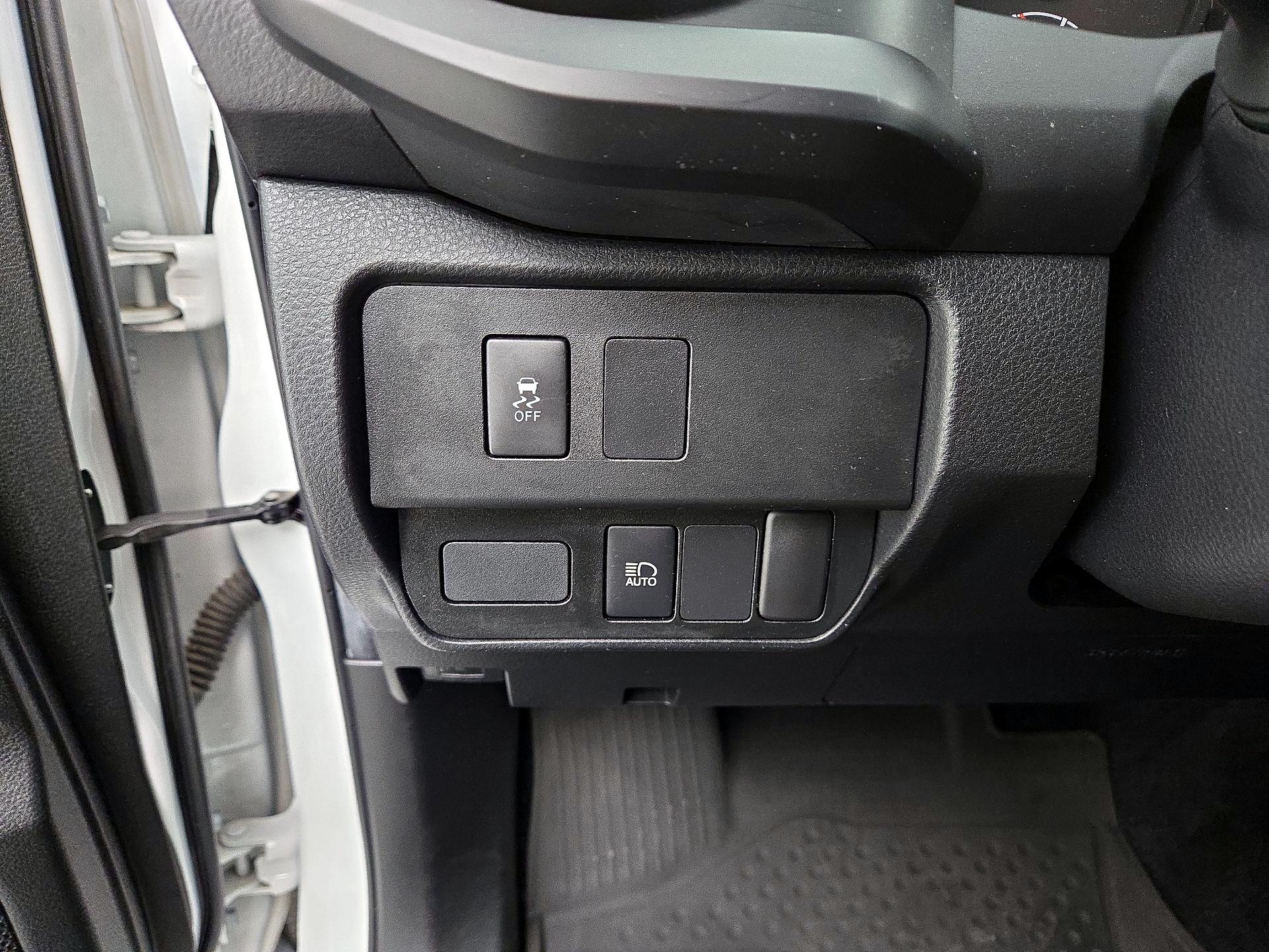 Thumbnail: 2022 Toyota Tacoma - 13