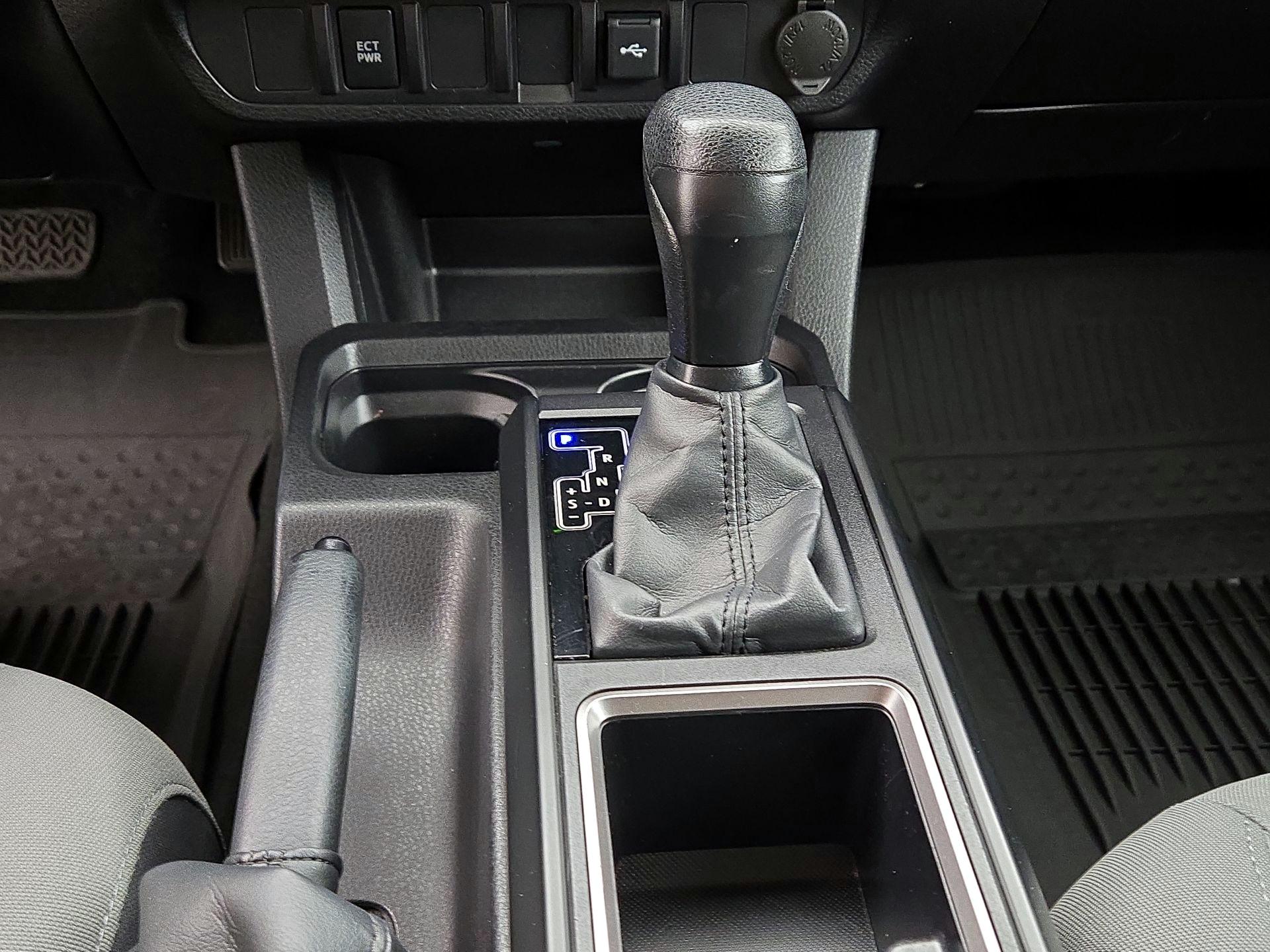 Thumbnail: 2022 Toyota Tacoma - 17