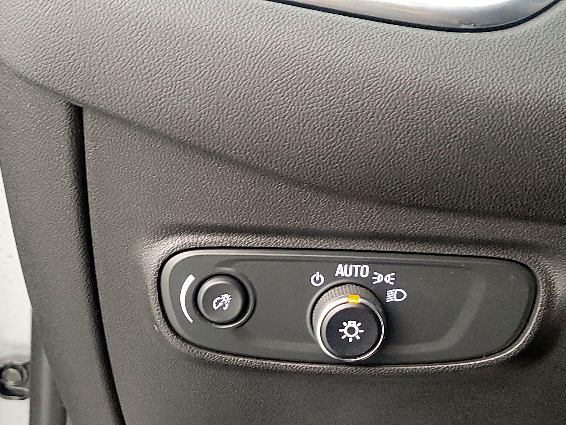 Thumbnail: 2024 Chevrolet Equinox - 13