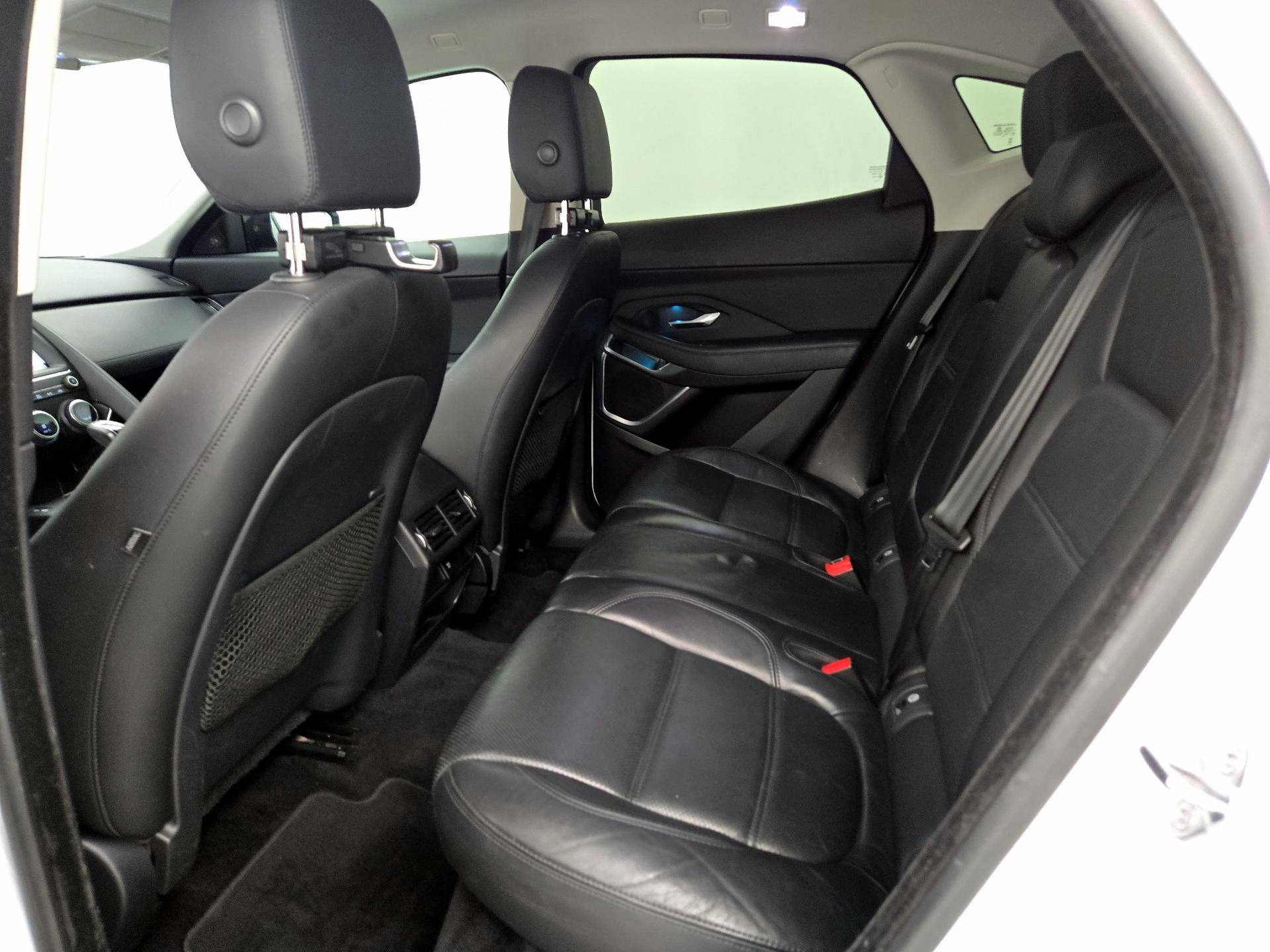 Thumbnail: 2019 Jaguar E-Pace - 20