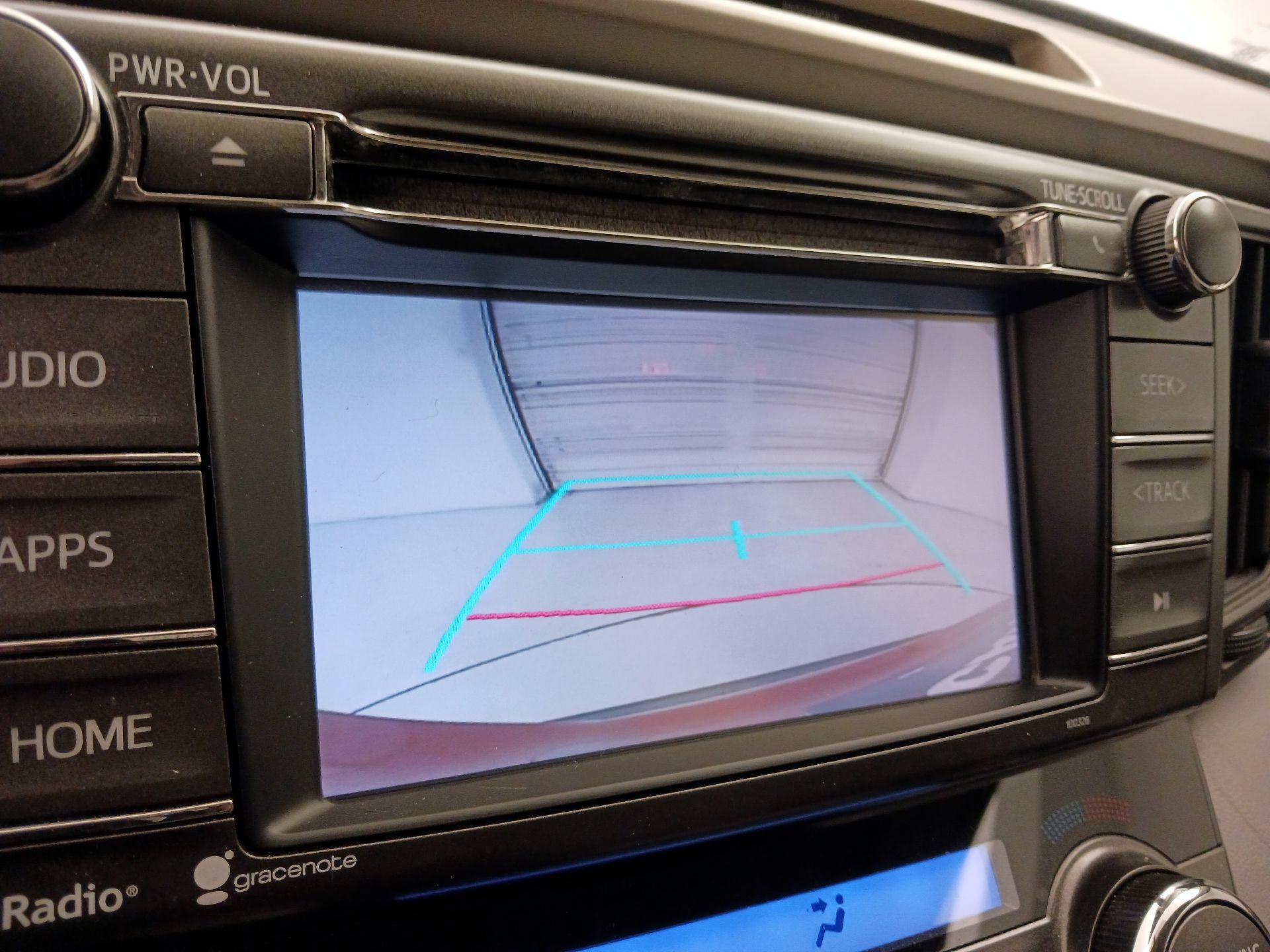 Thumbnail: 2015 Toyota RAV4 - 14