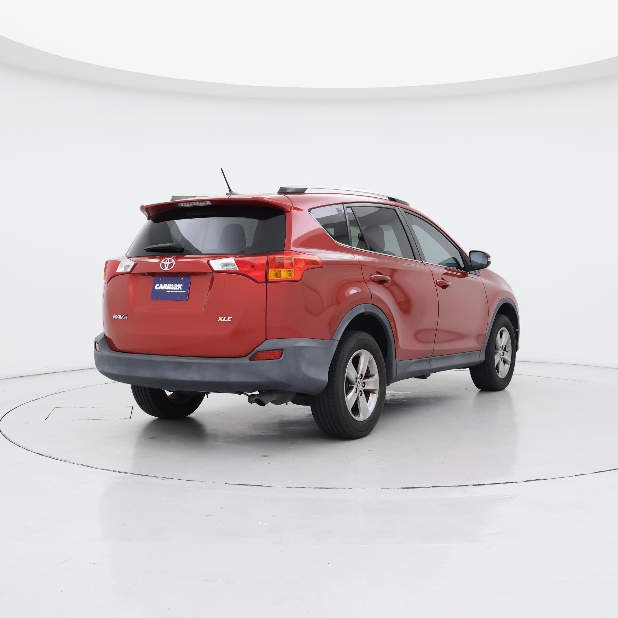 Thumbnail: 2015 Toyota RAV4 - 8
