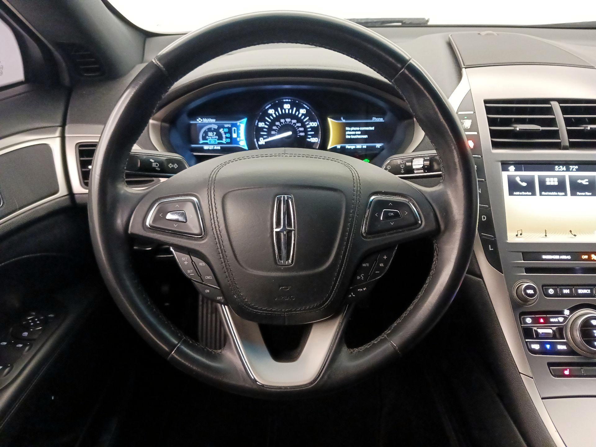 Thumbnail: 2017 Lincoln MKZ - 10