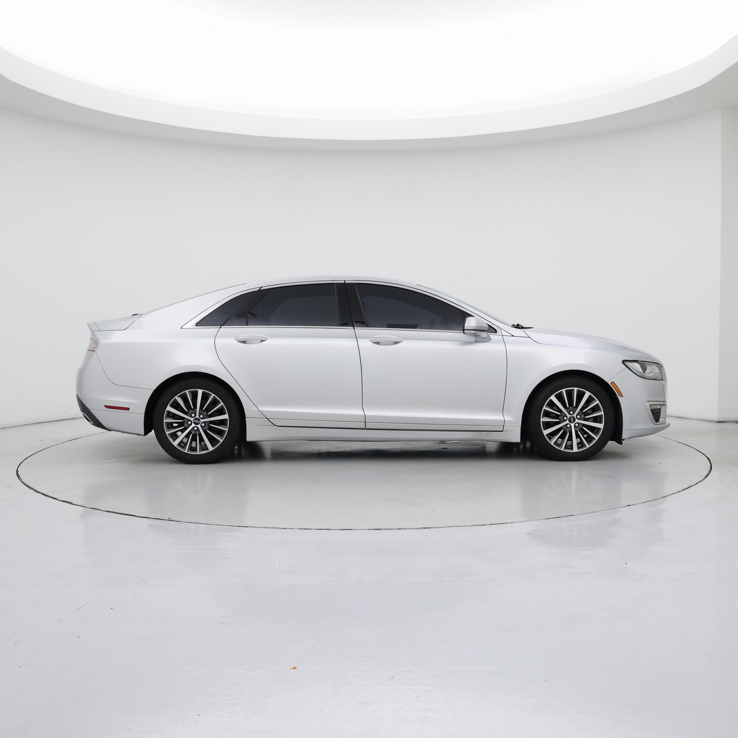 Thumbnail: 2017 Lincoln MKZ - 7