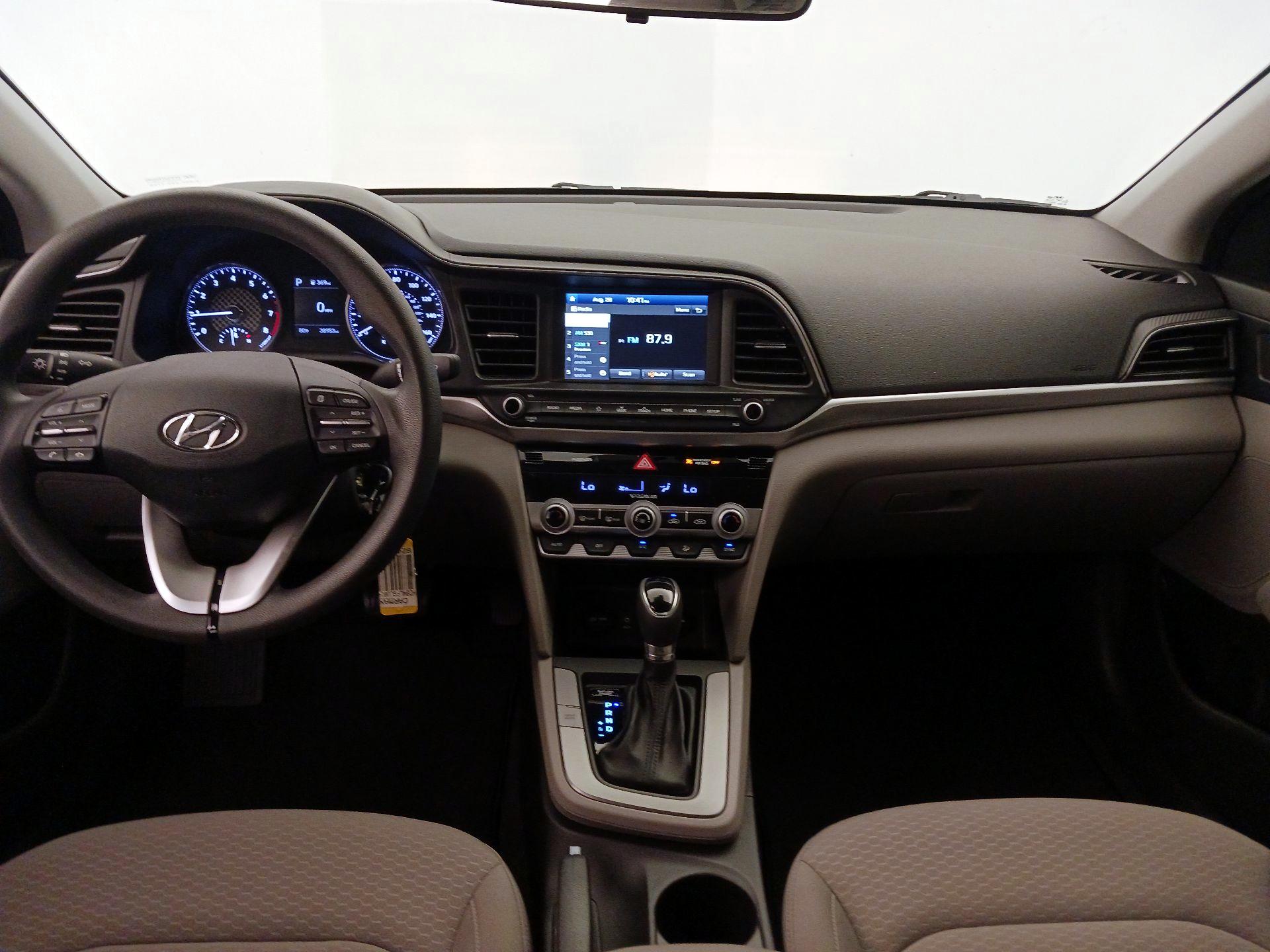Thumbnail: 2020 Hyundai Elantra - 9