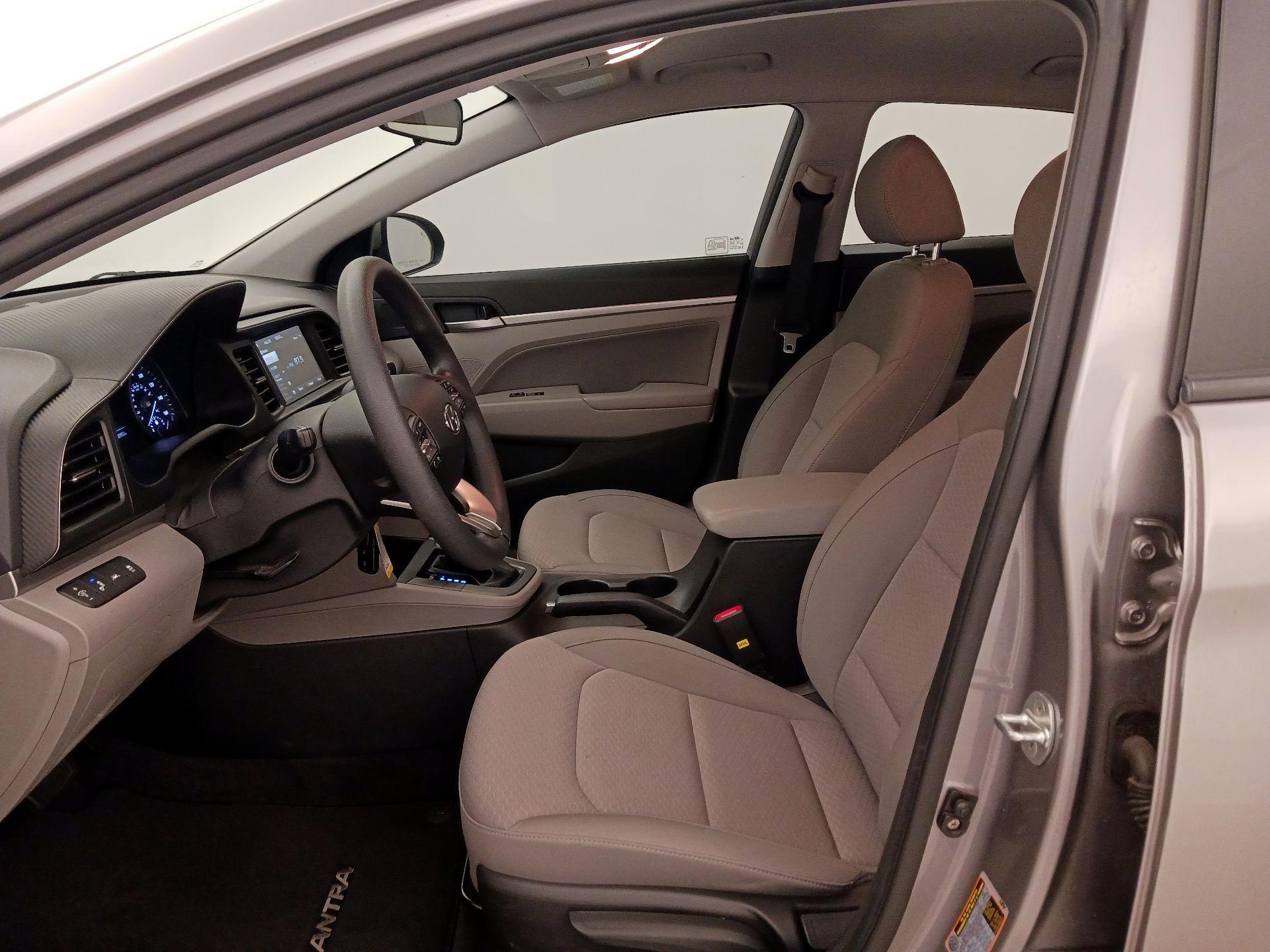 Thumbnail: 2020 Hyundai Elantra - 11