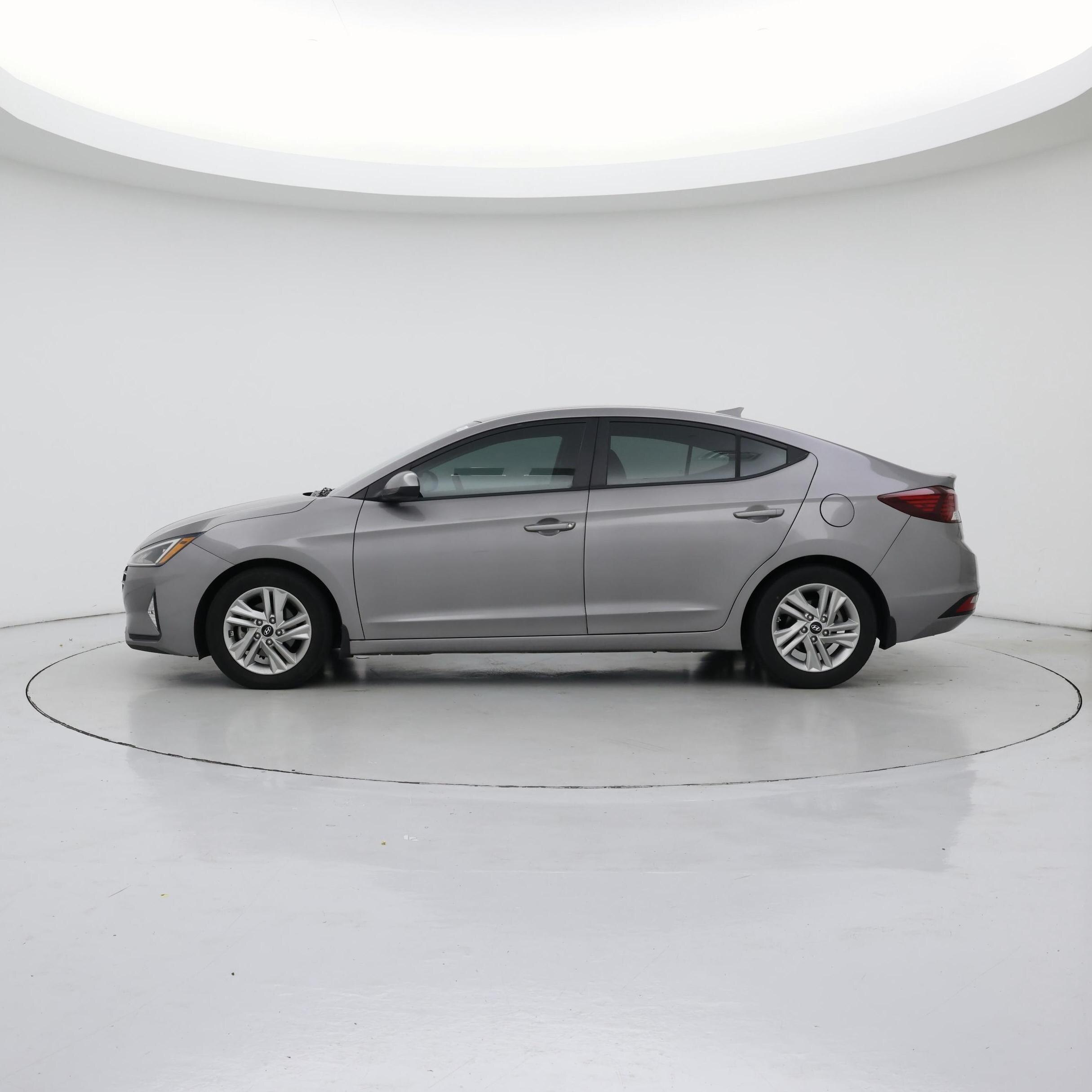 Thumbnail: 2020 Hyundai Elantra - 3