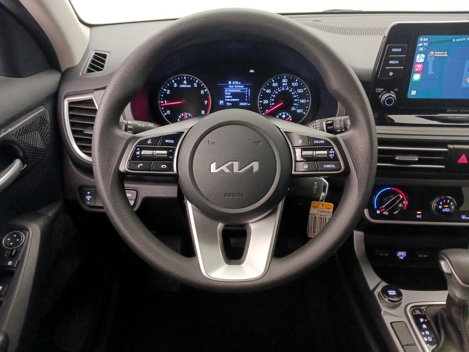 Thumbnail: 2023 Kia Seltos - 10