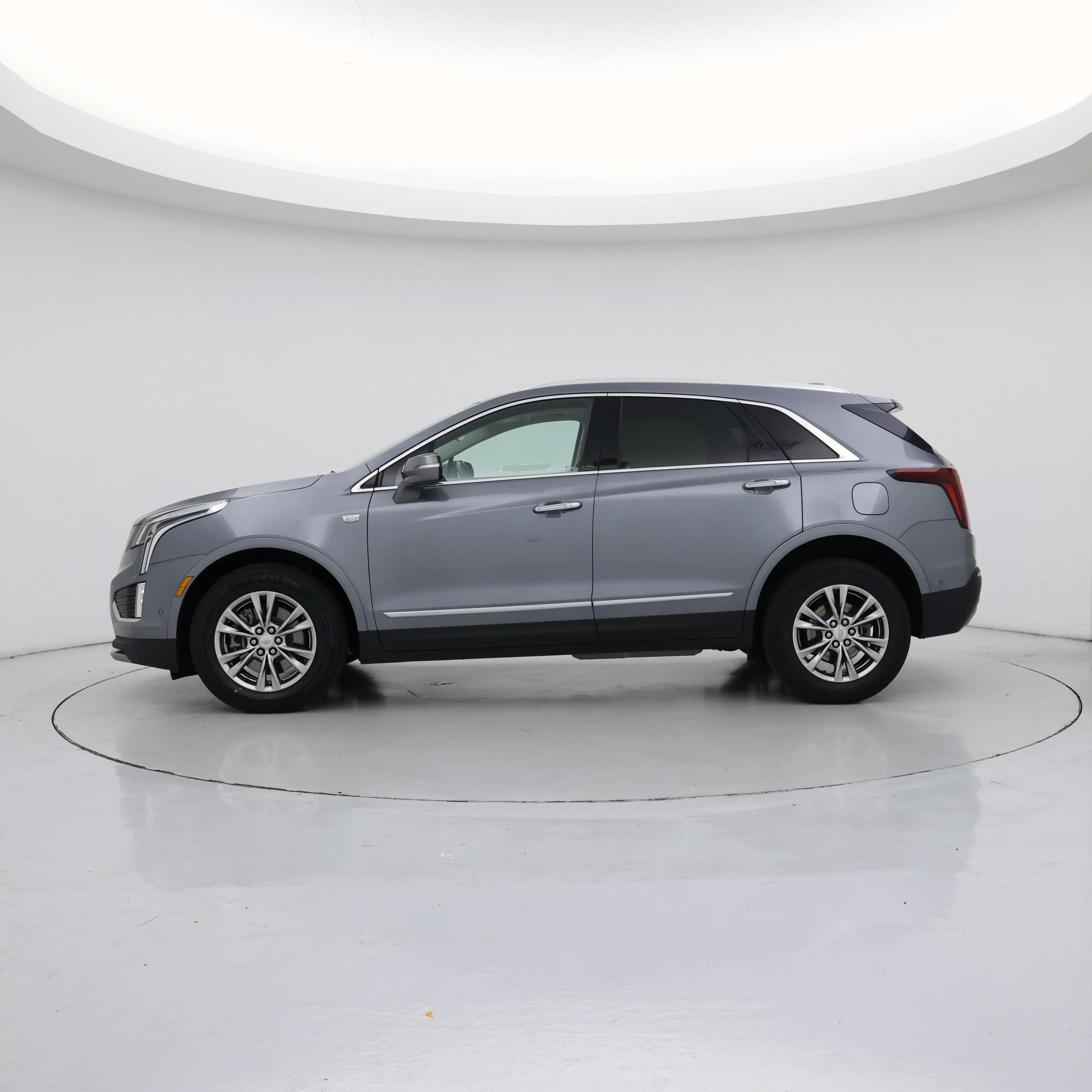 Thumbnail: 2021 Cadillac XT5 - 3