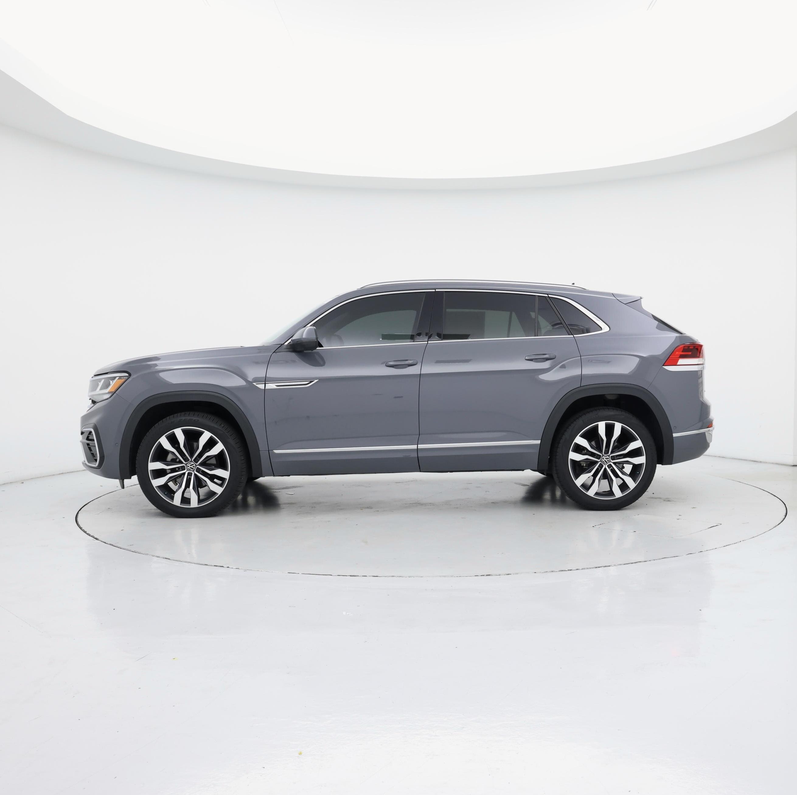 Thumbnail: 2022 Volkswagen Atlas - 3