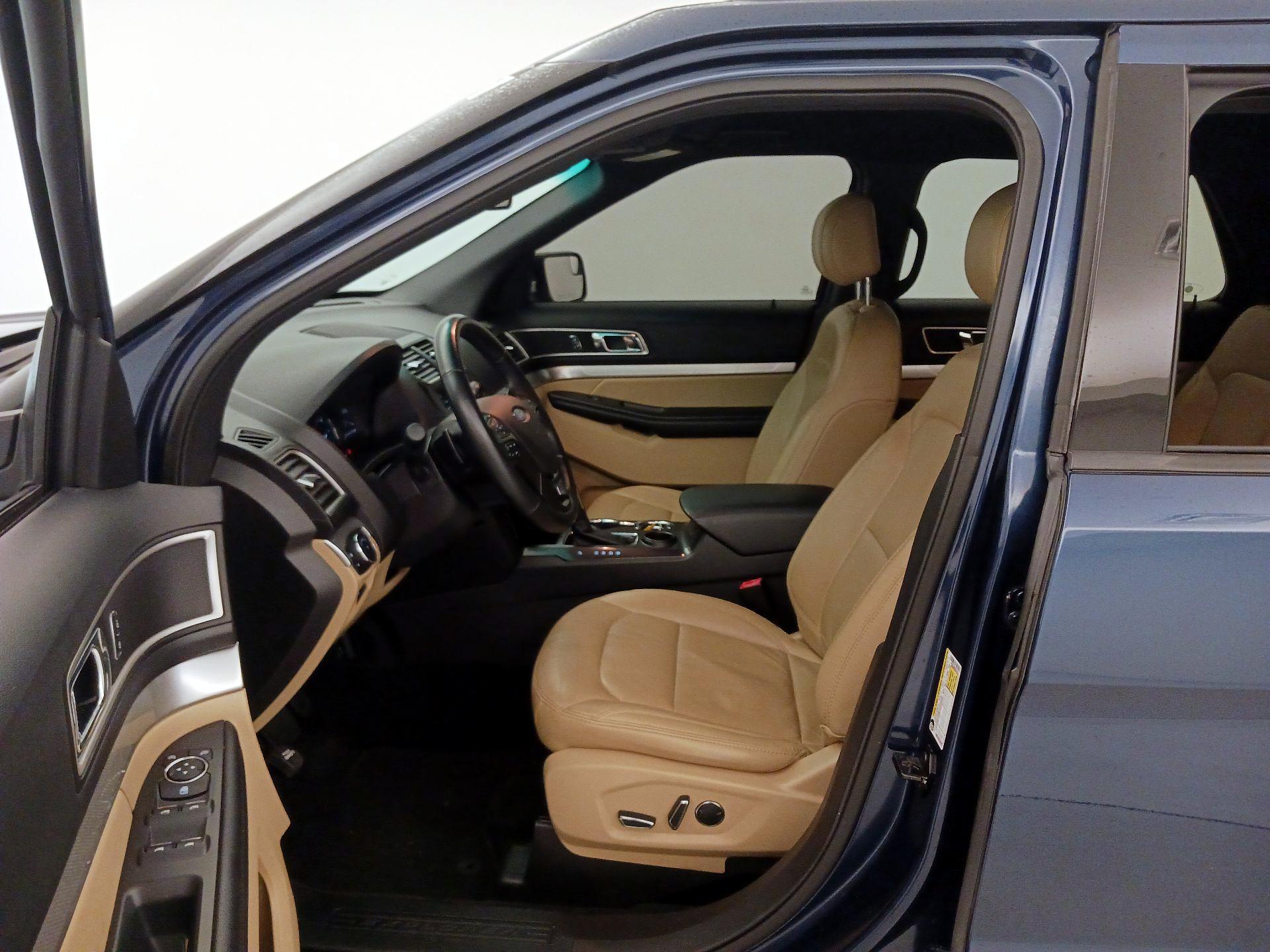 Thumbnail: 2017 Ford Explorer - 11