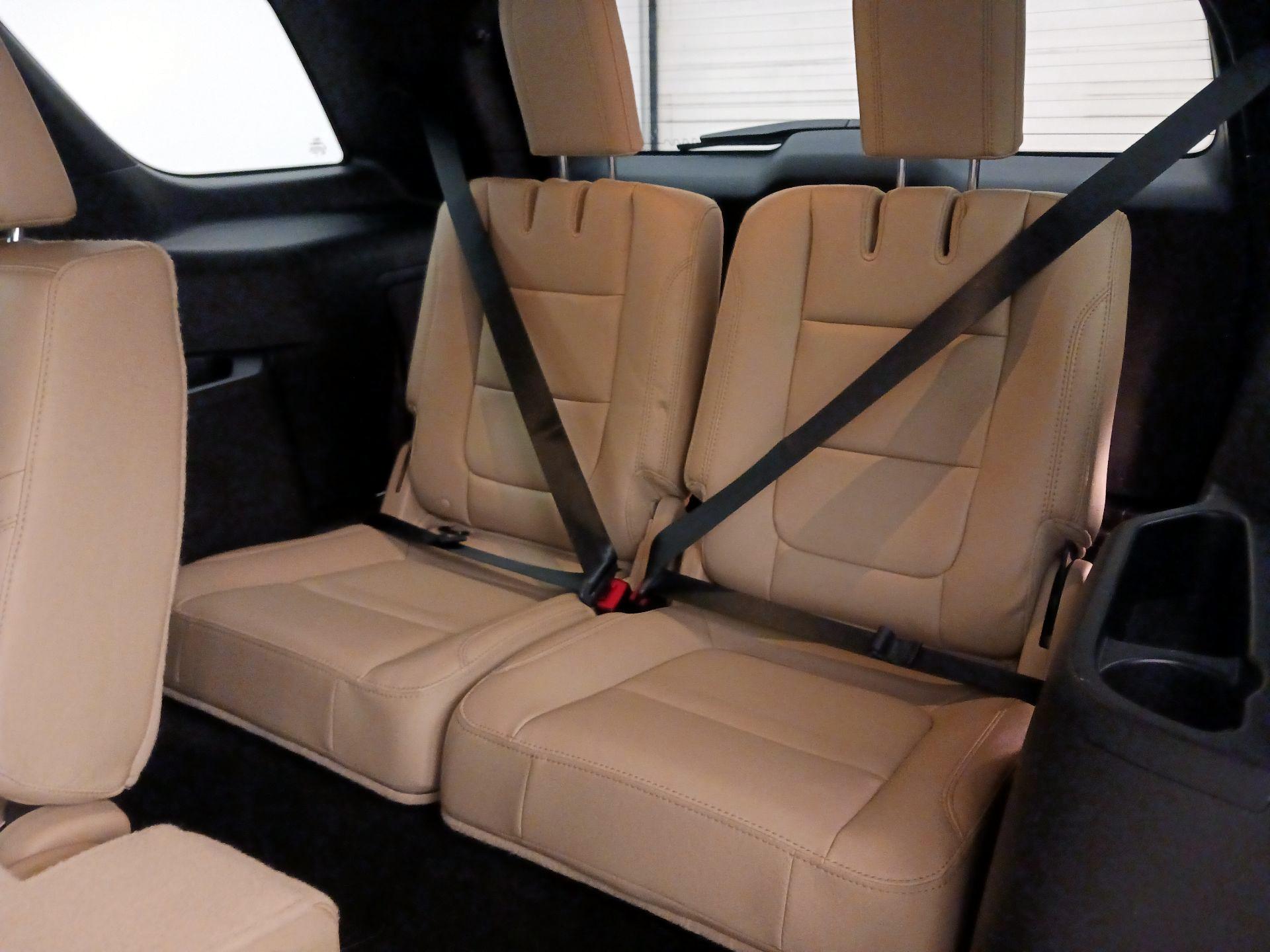 Thumbnail: 2017 Ford Explorer - 20