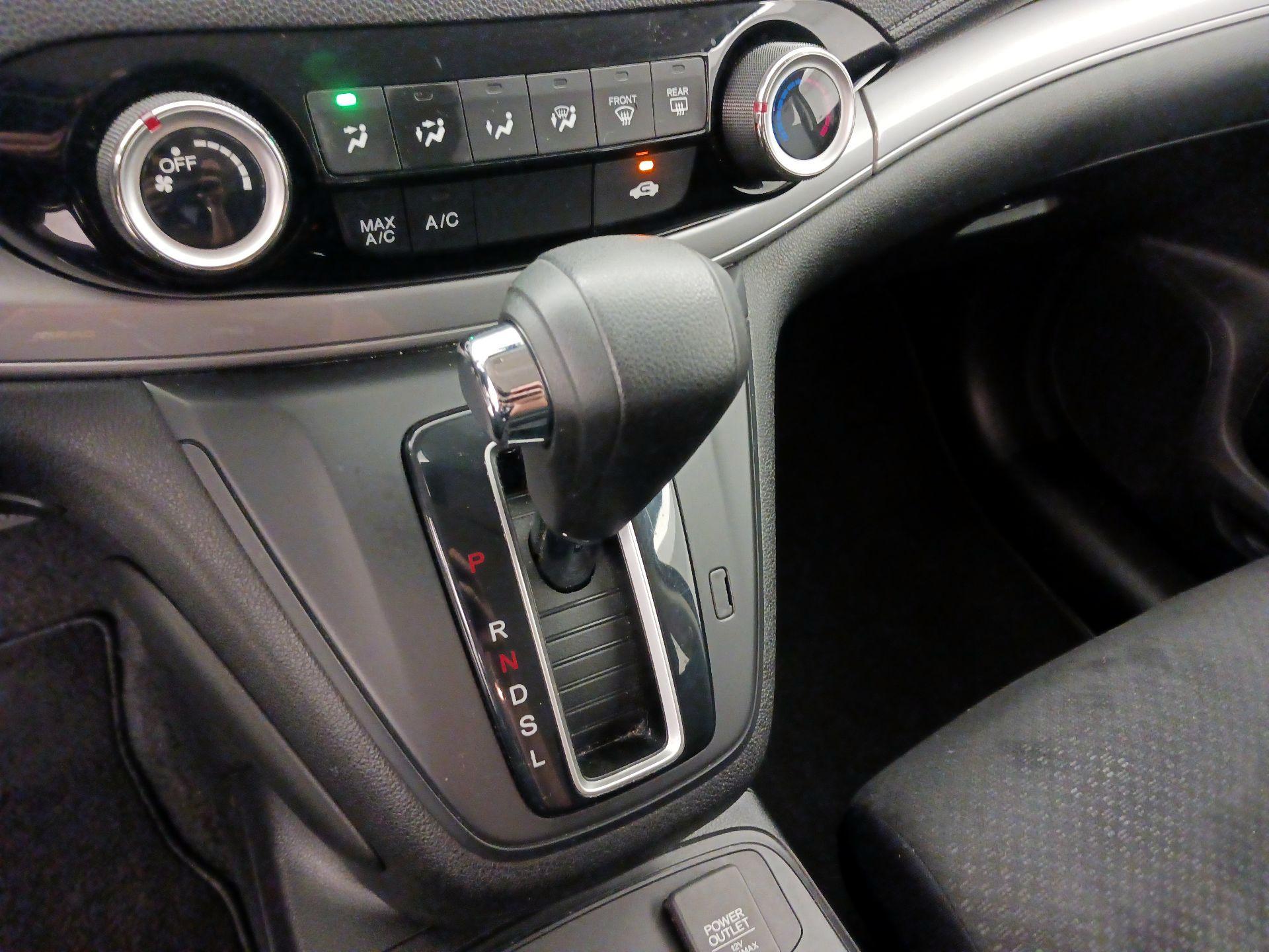 Thumbnail: 2015 Honda CR-V - 17