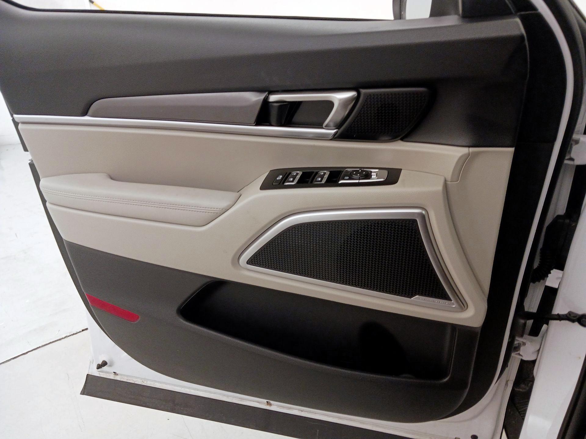 Thumbnail: 2024 Kia Telluride - 12