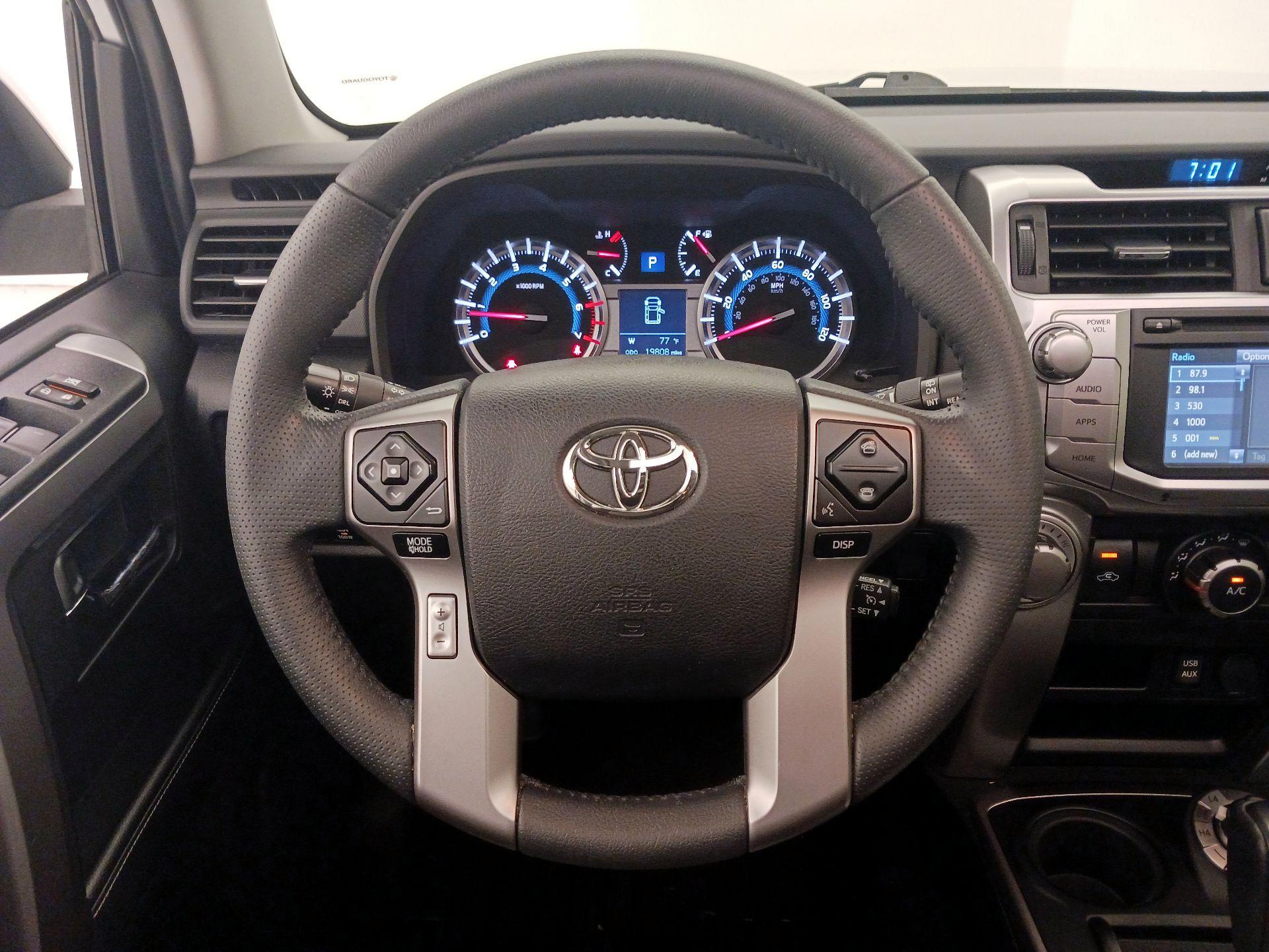 Thumbnail: 2019 Toyota 4Runner - 10