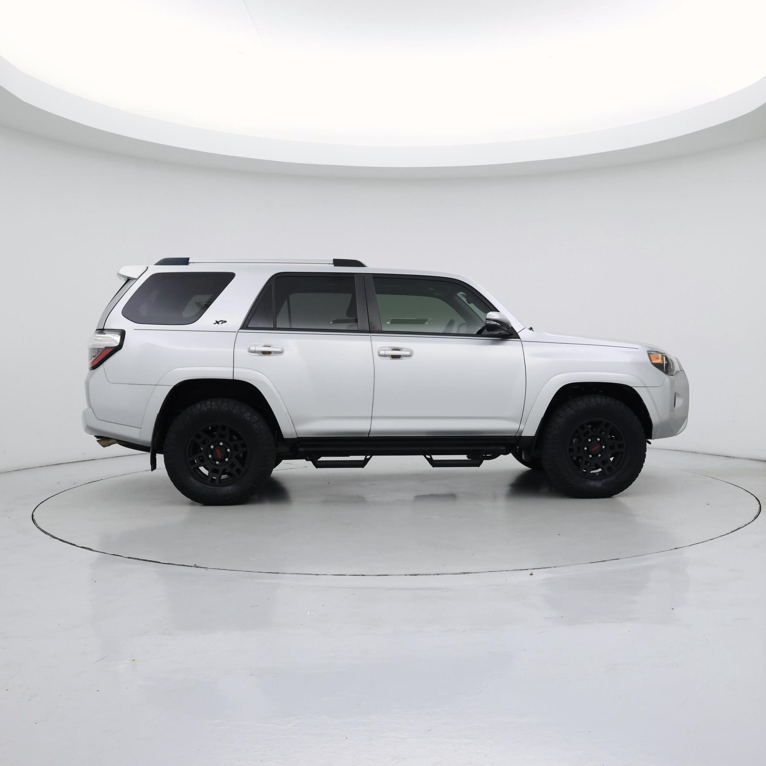 Thumbnail: 2019 Toyota 4Runner - 7