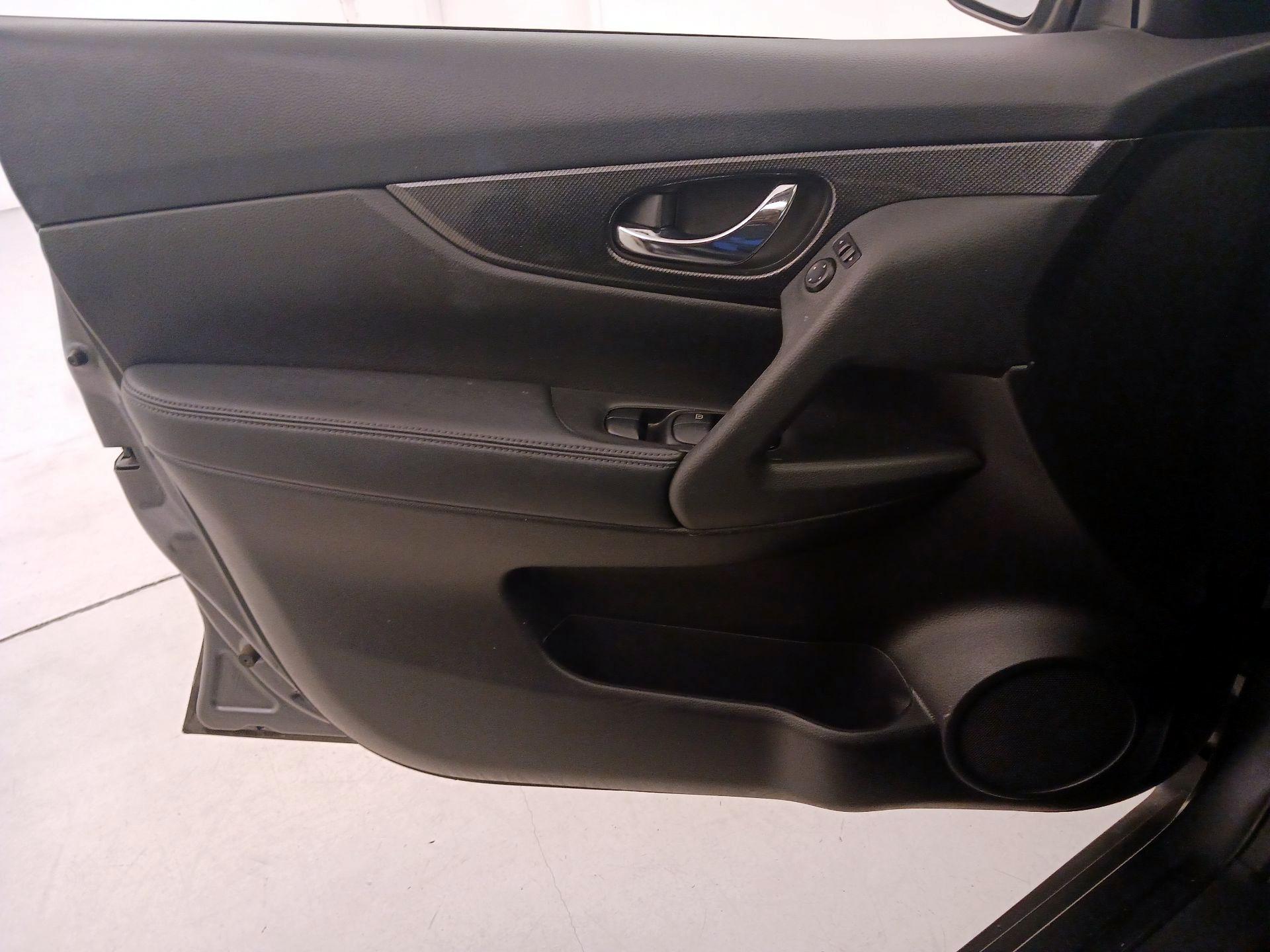 Thumbnail: 2014 Nissan Rogue - 12