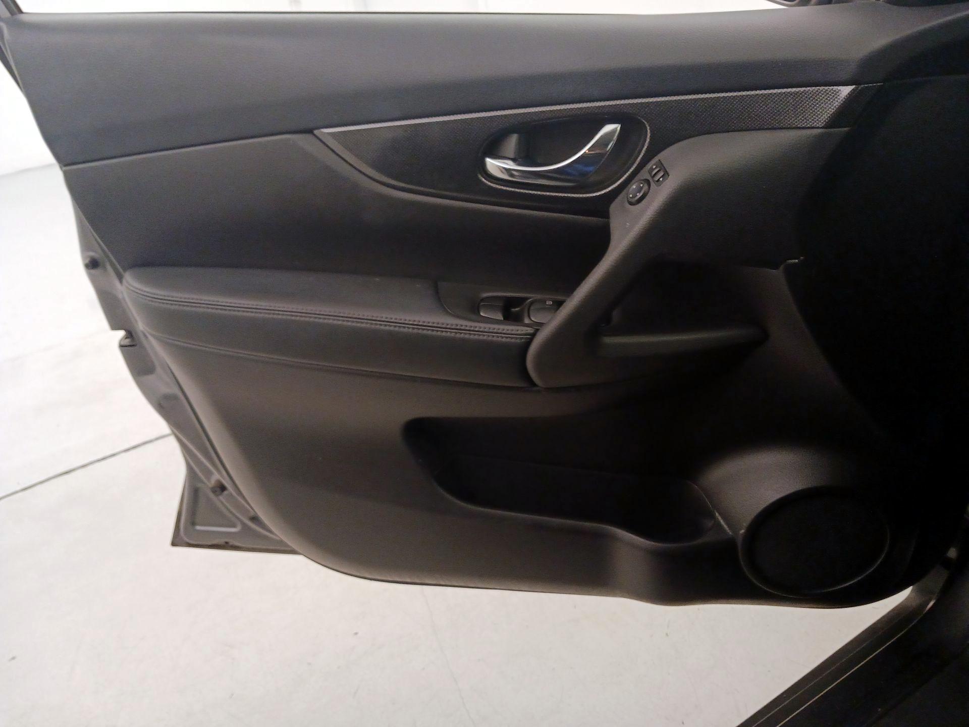 Thumbnail: 2014 Nissan Rogue - 13
