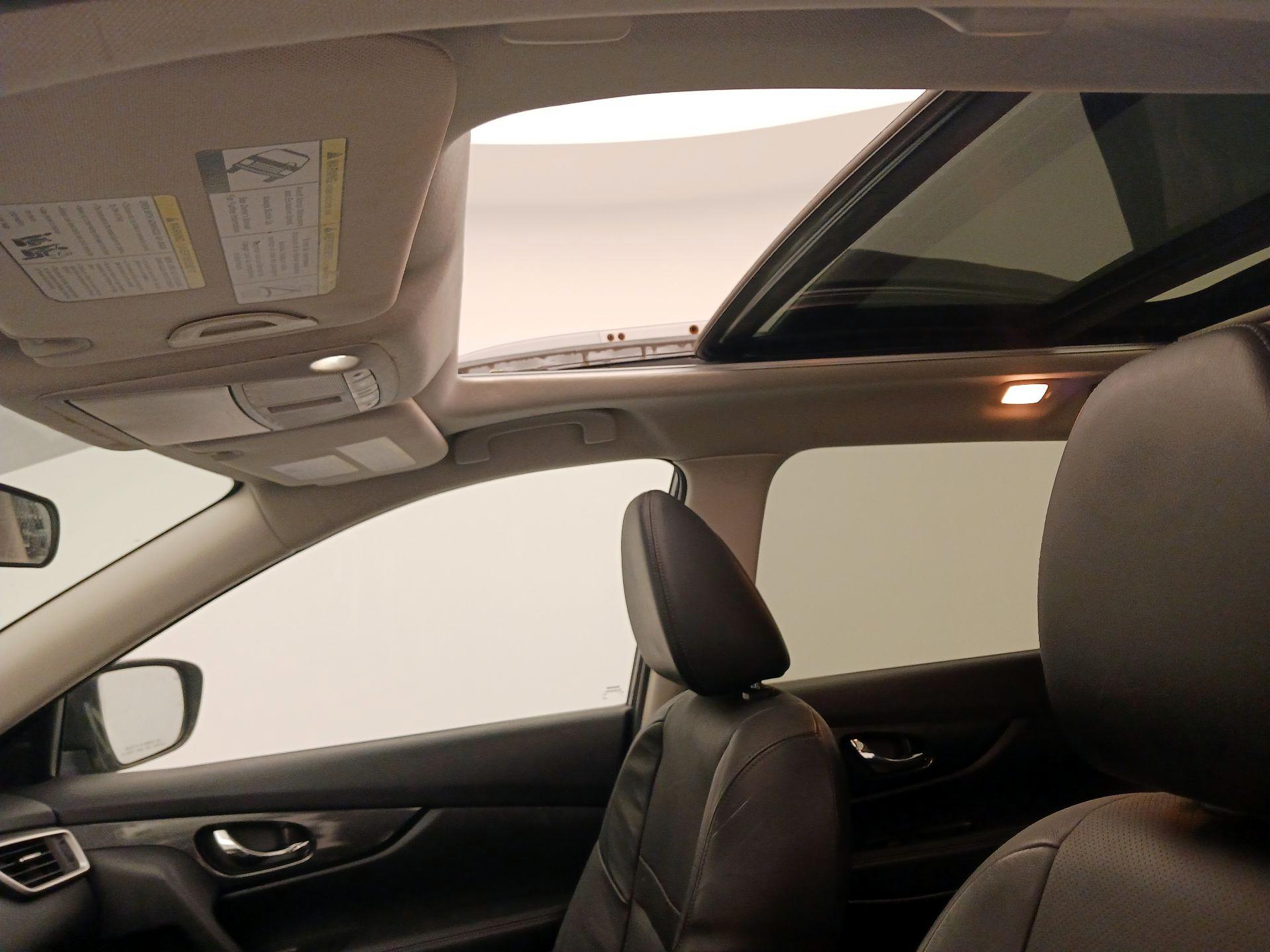 Thumbnail: 2014 Nissan Rogue - 20